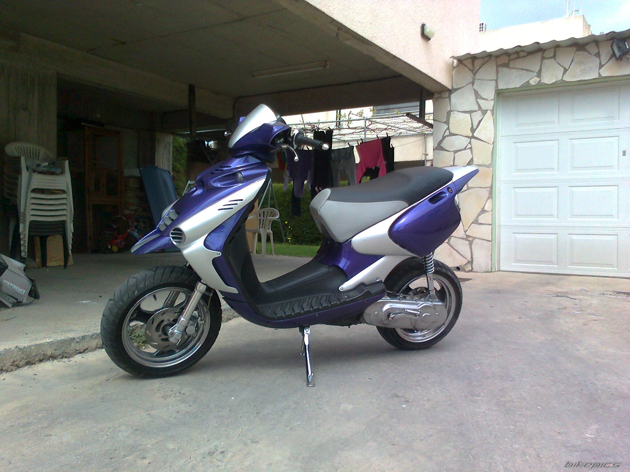 Photo 1935415