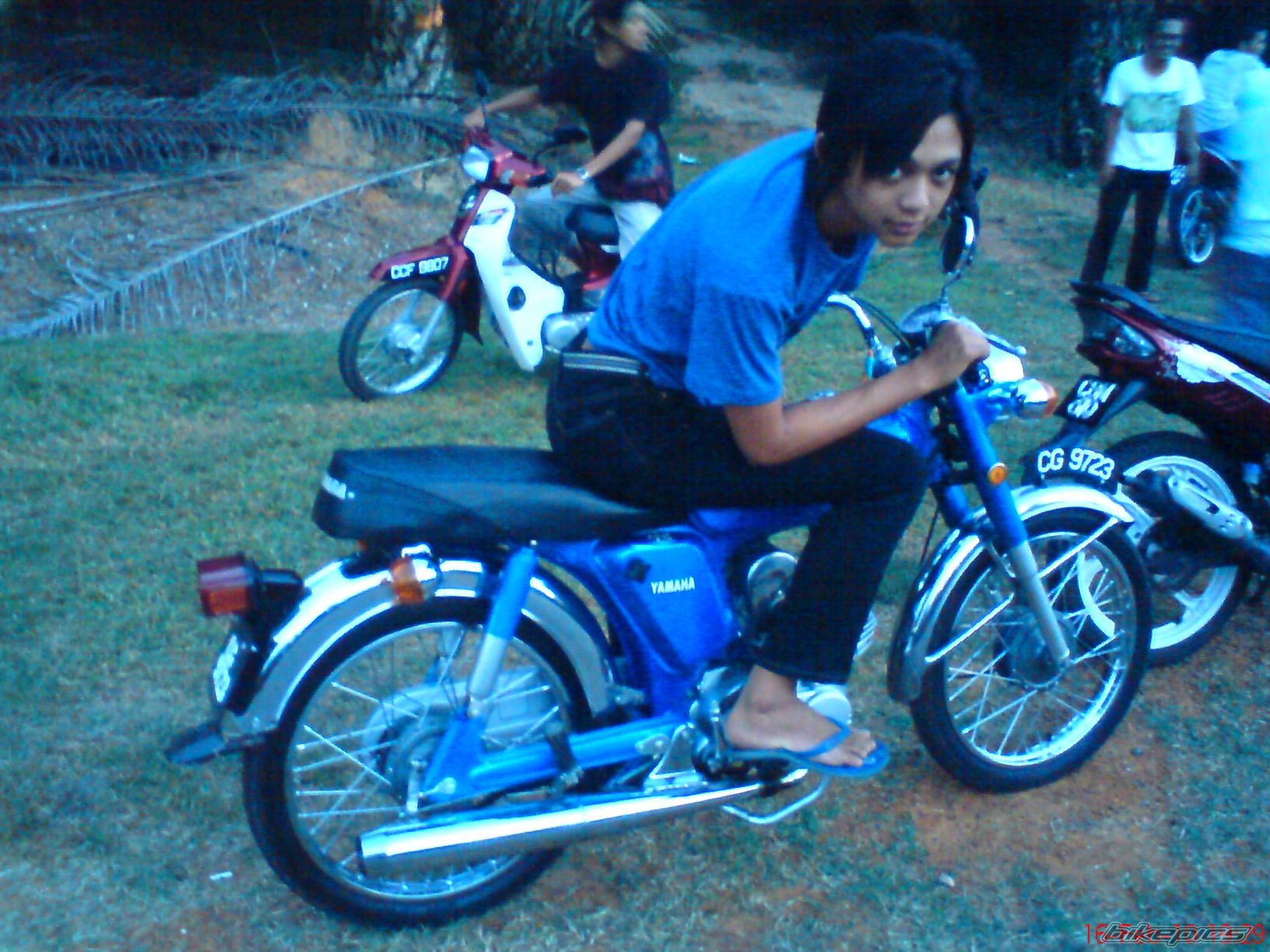 Photo 1936012
