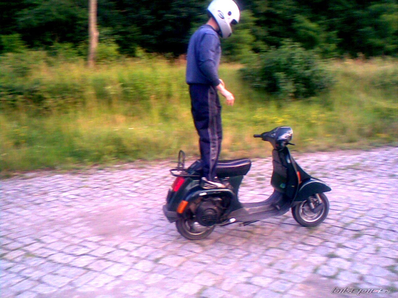 Photo 1936302