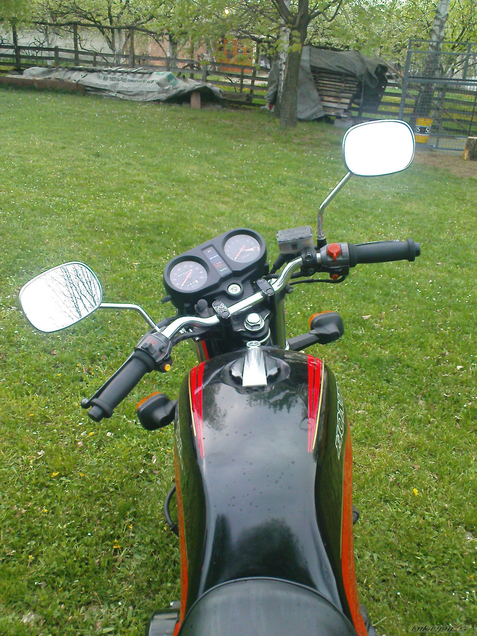 Bike Photo 1936405