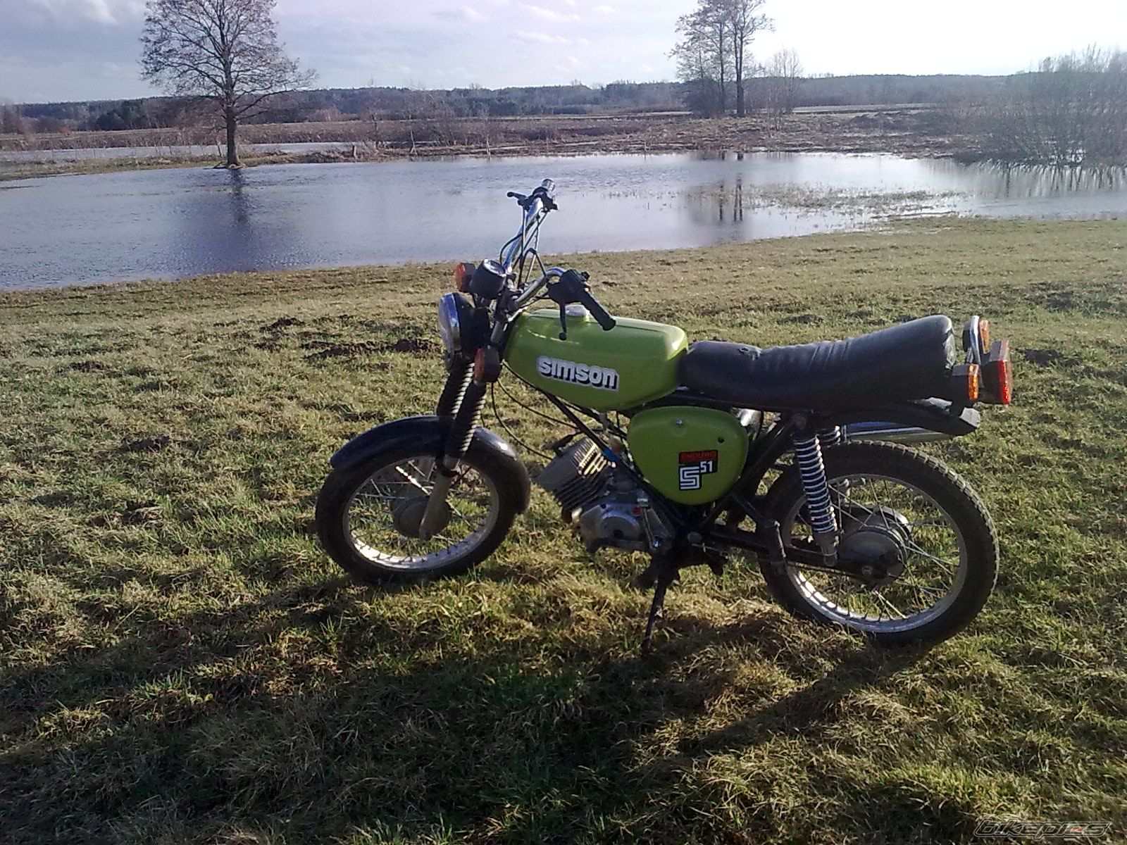 Photo 1936456
