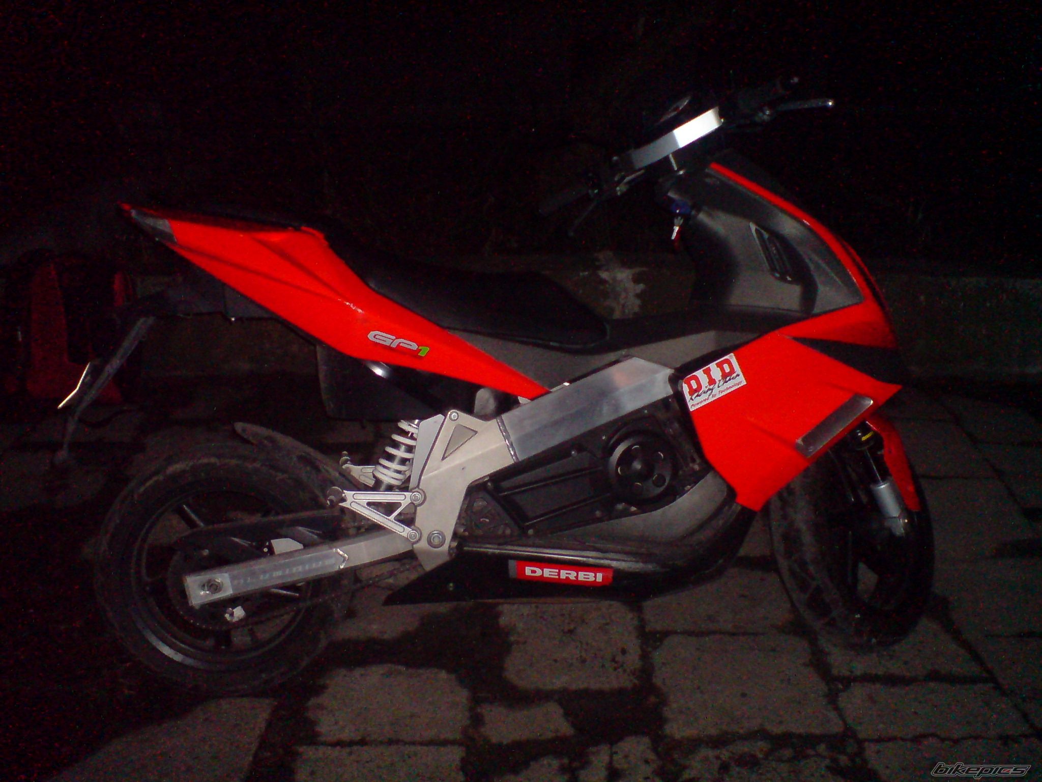 Photo 1936560