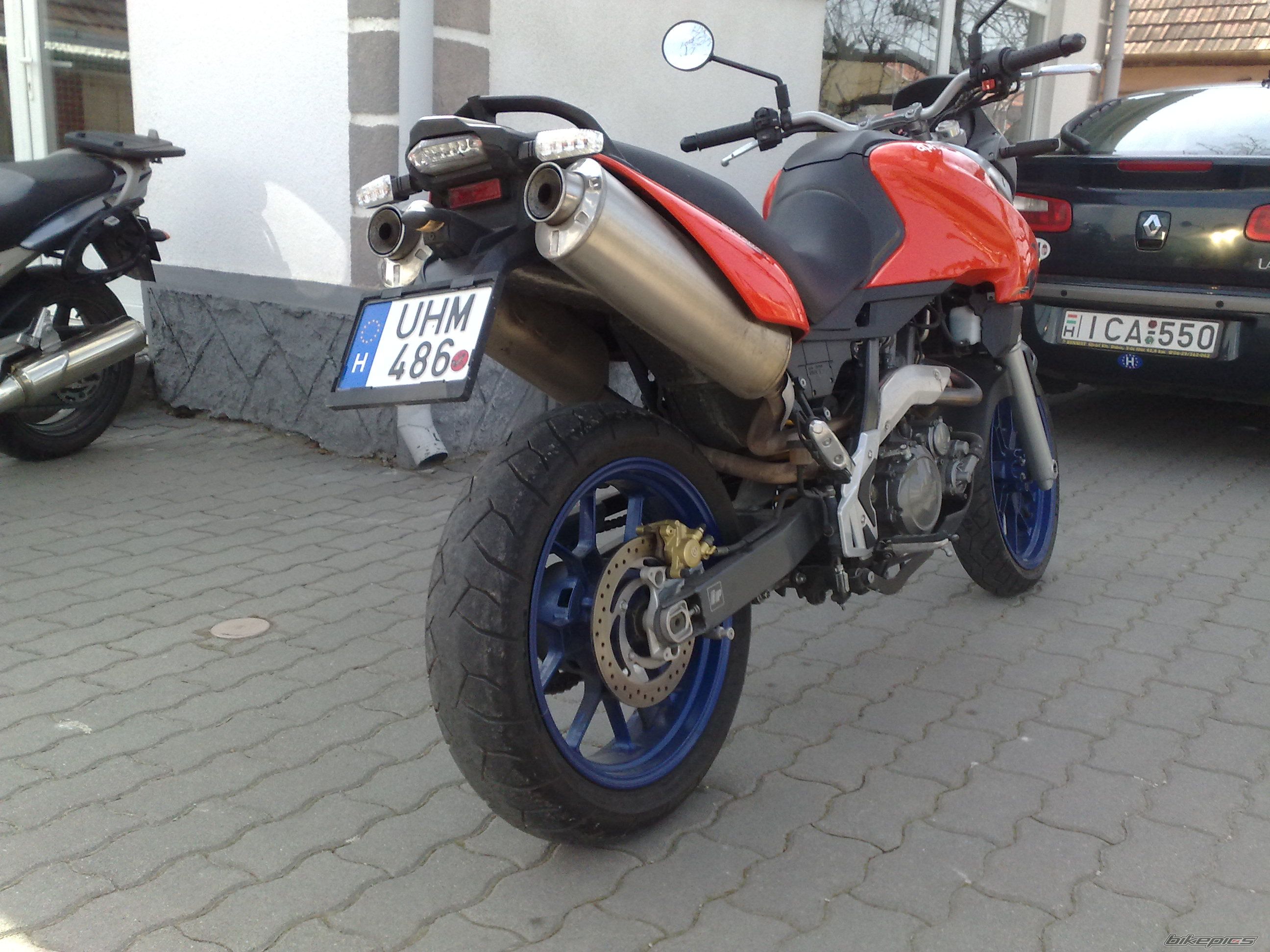 Photo 1936667
