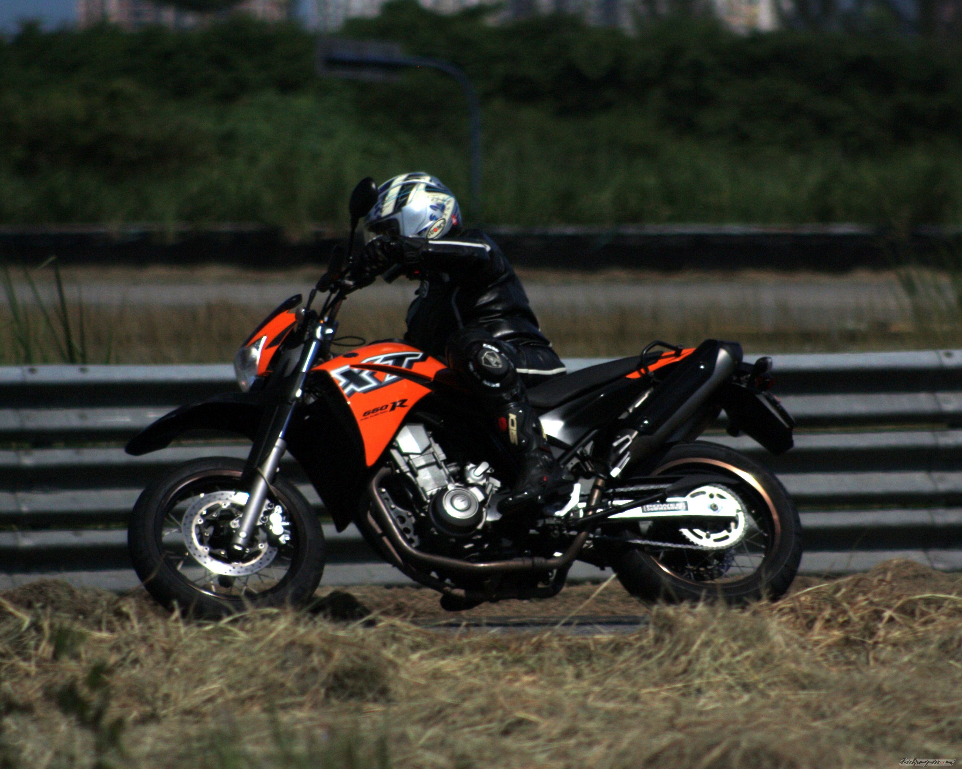 Bike Photo 1936851