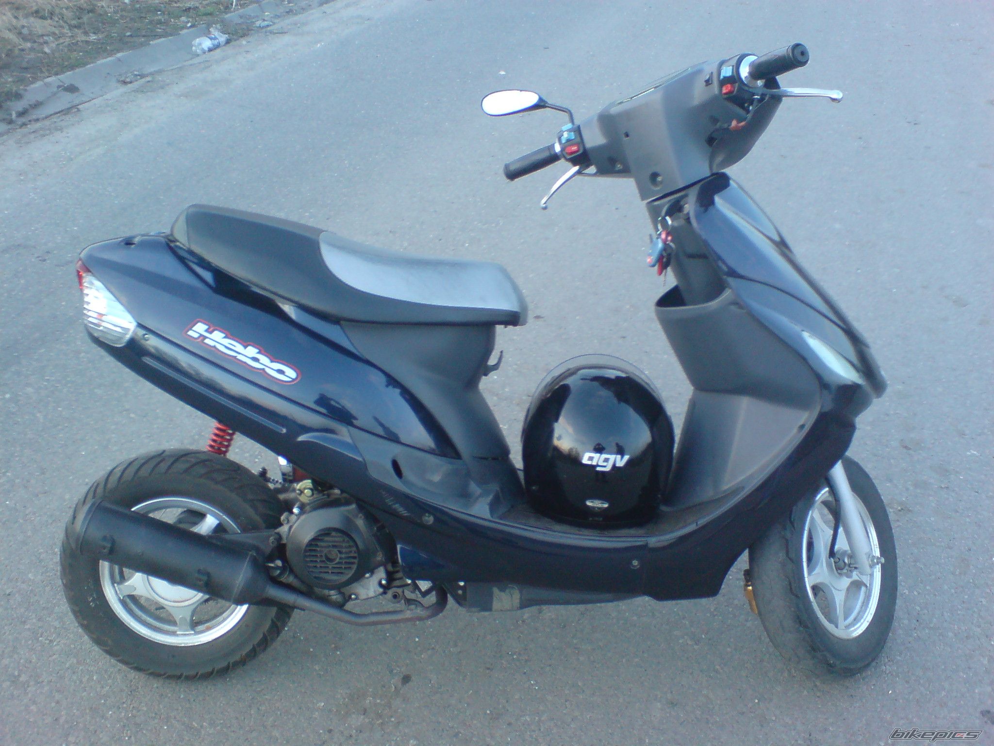 Photo 1937098