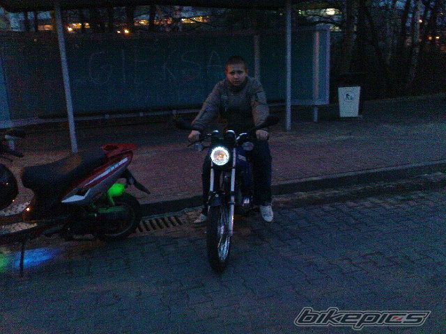 Photo 1937101