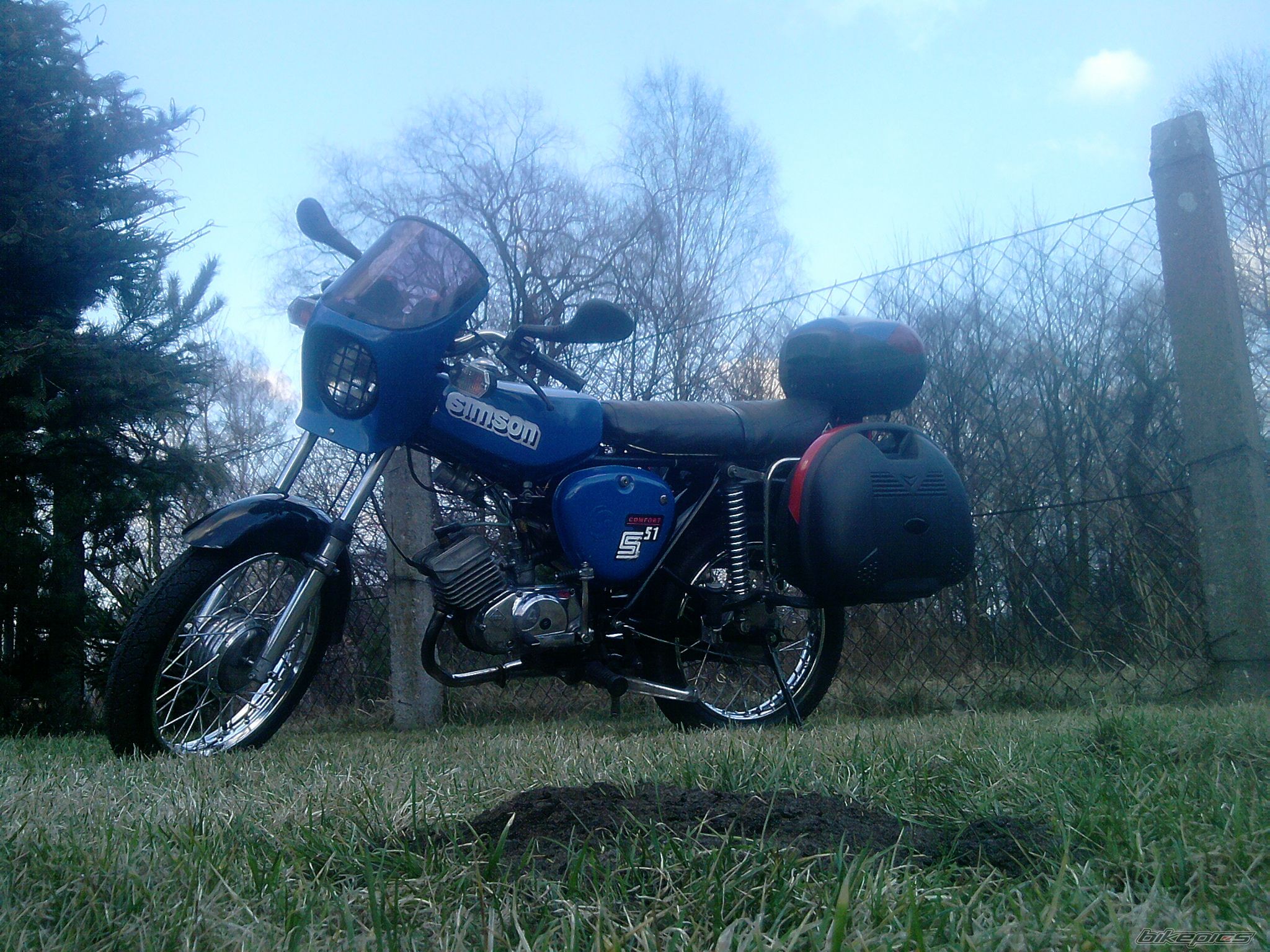 Photo 1937137