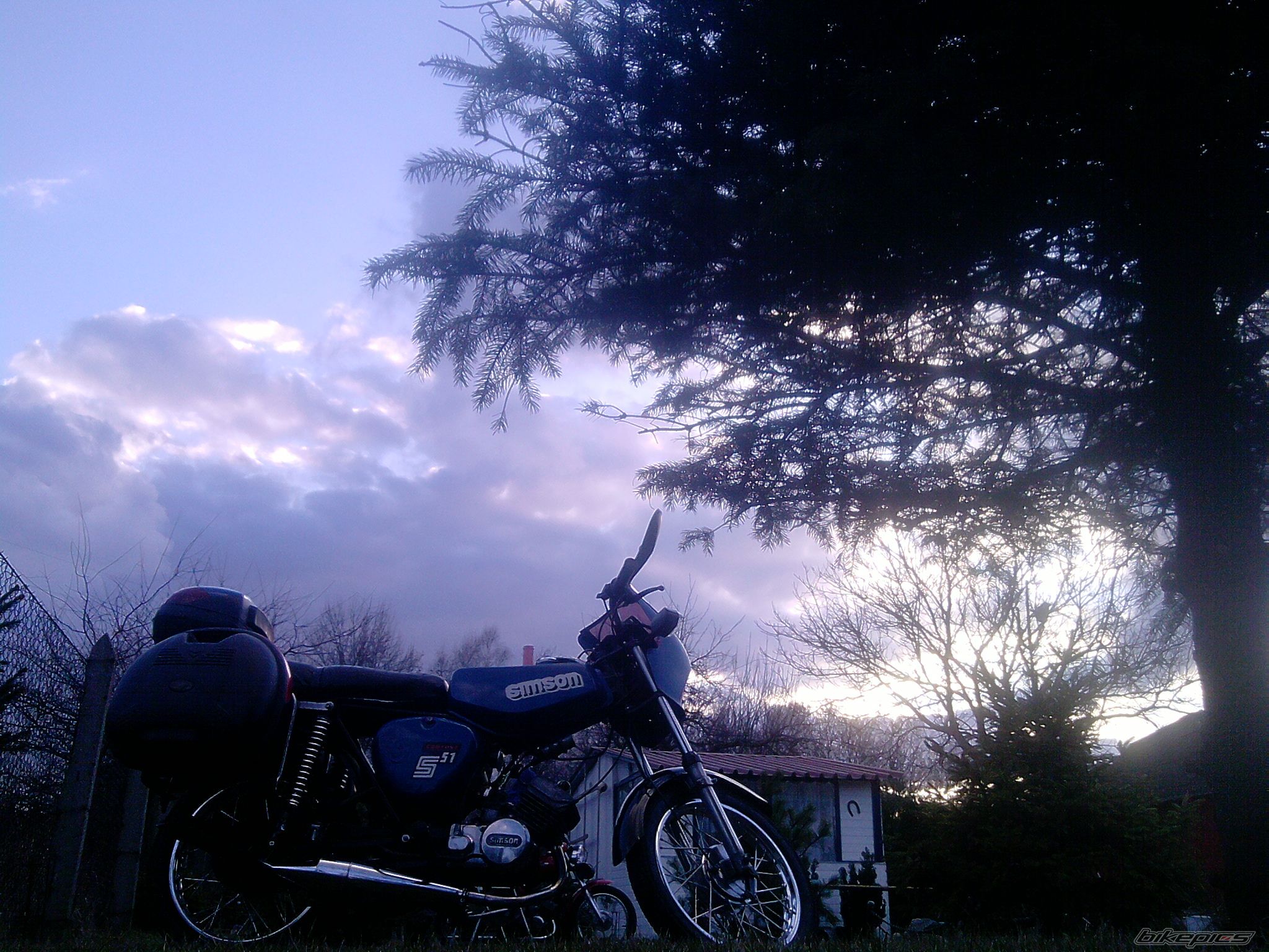 Photo 1937138