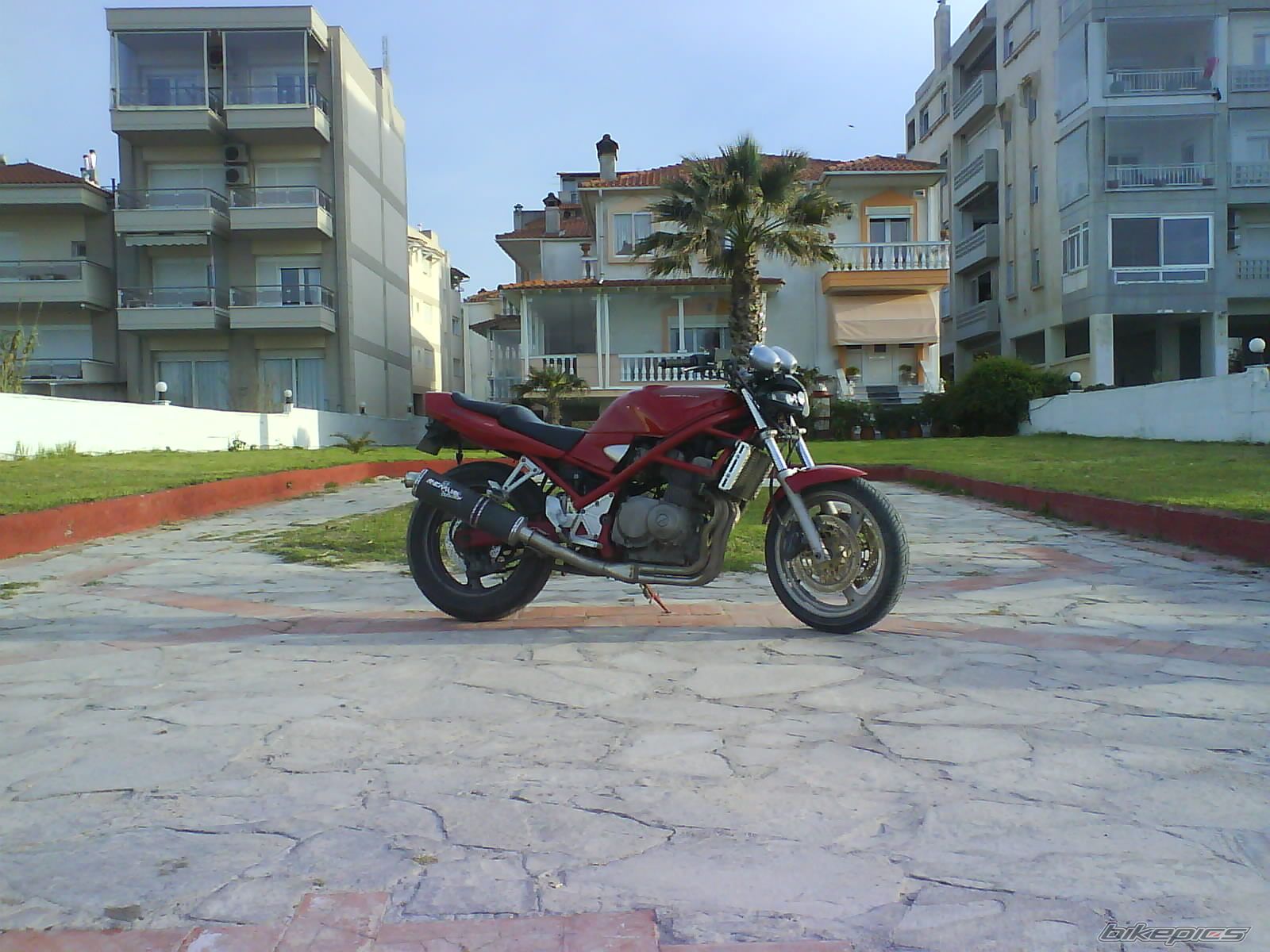 Photo 1937149