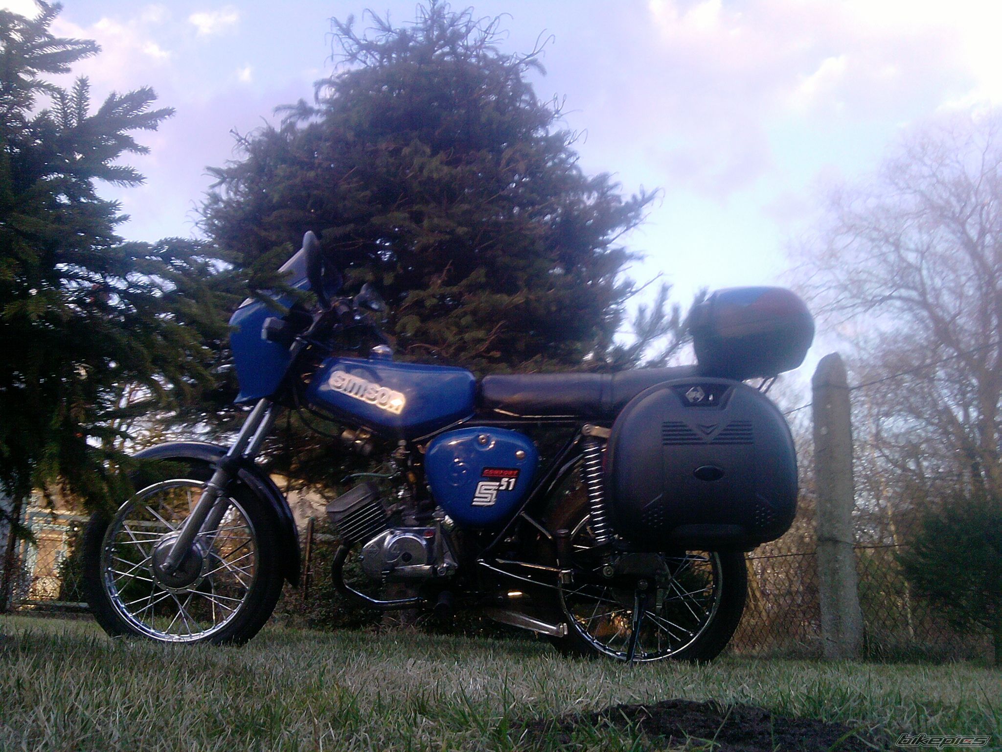 Photo 1937152