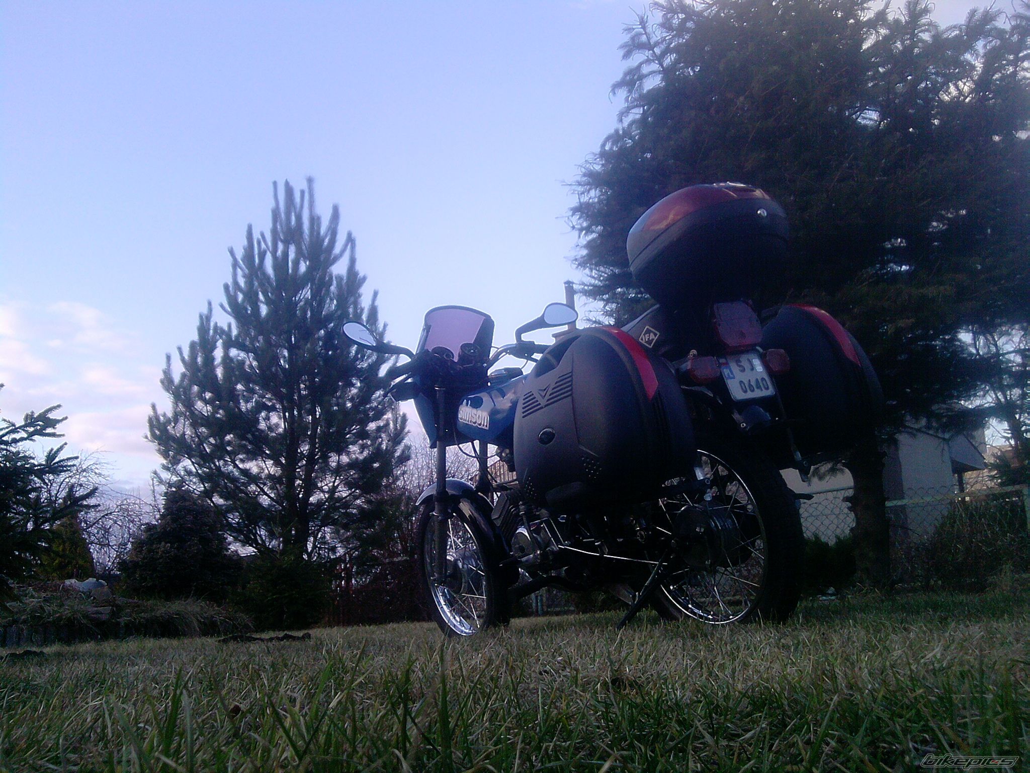 Photo 1937160