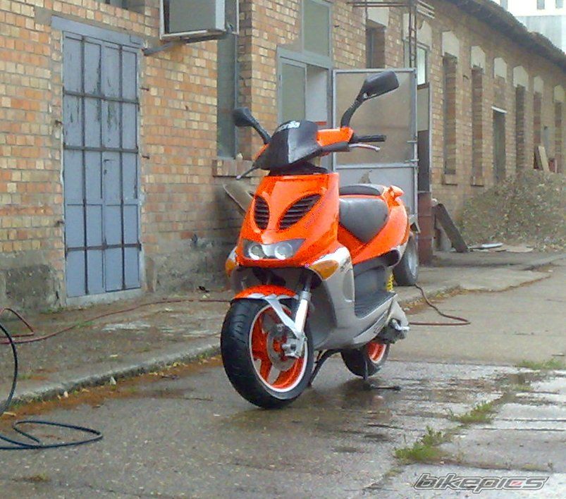 Photo 1937343