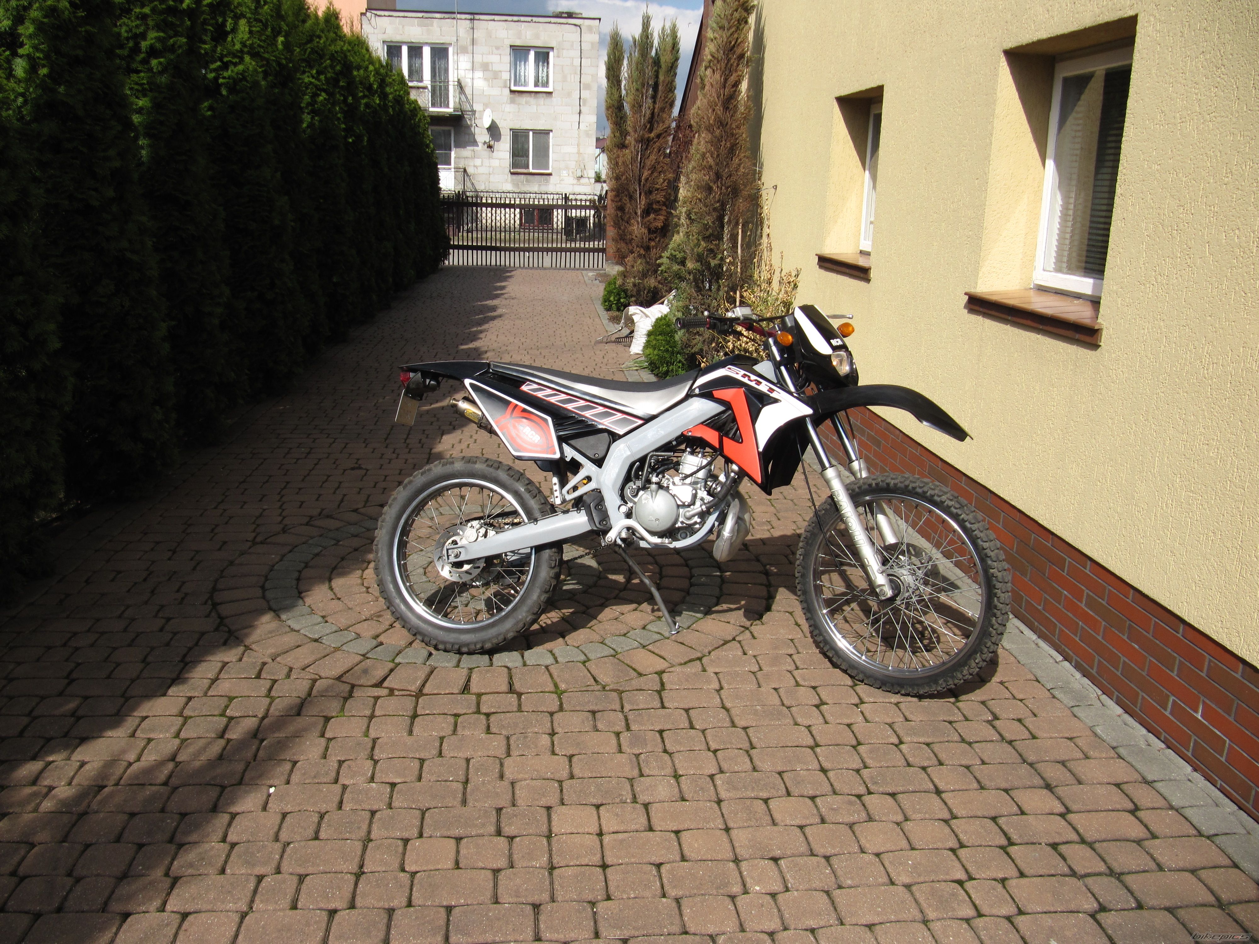 Photo 1937375