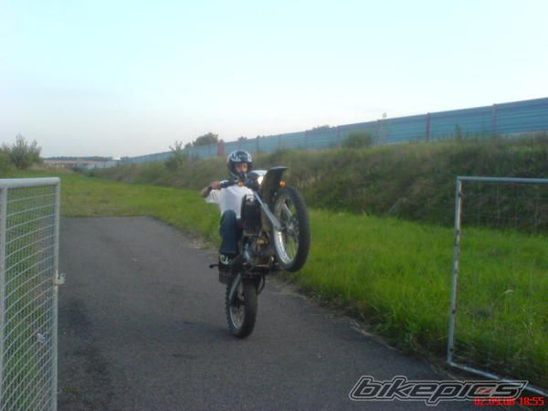 Photo 1938569