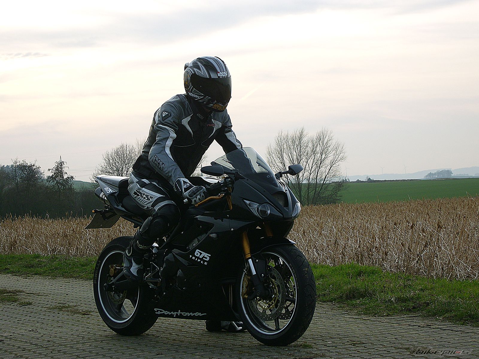 Bike Photo 1938859