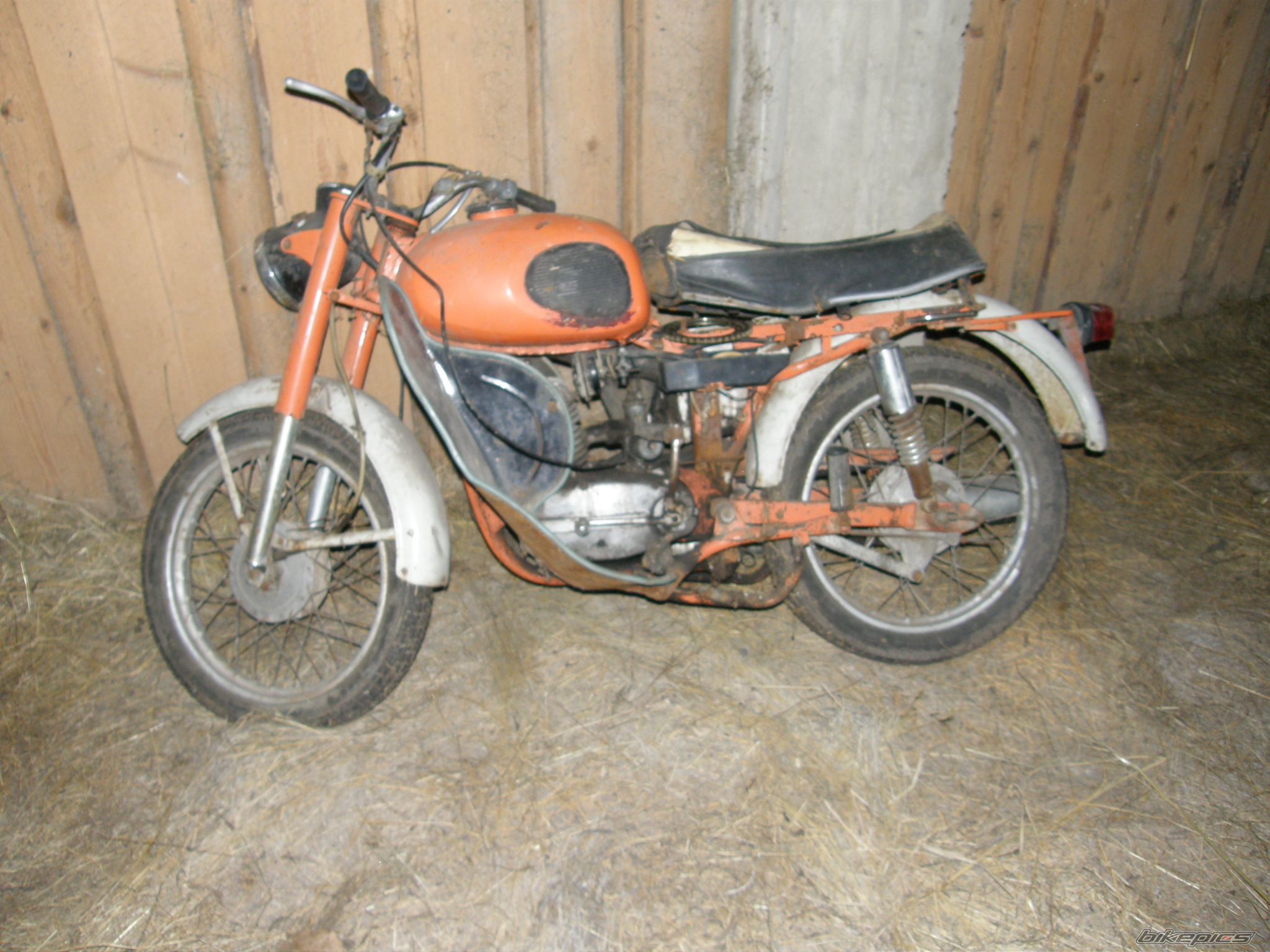 Bike Photo 1939236