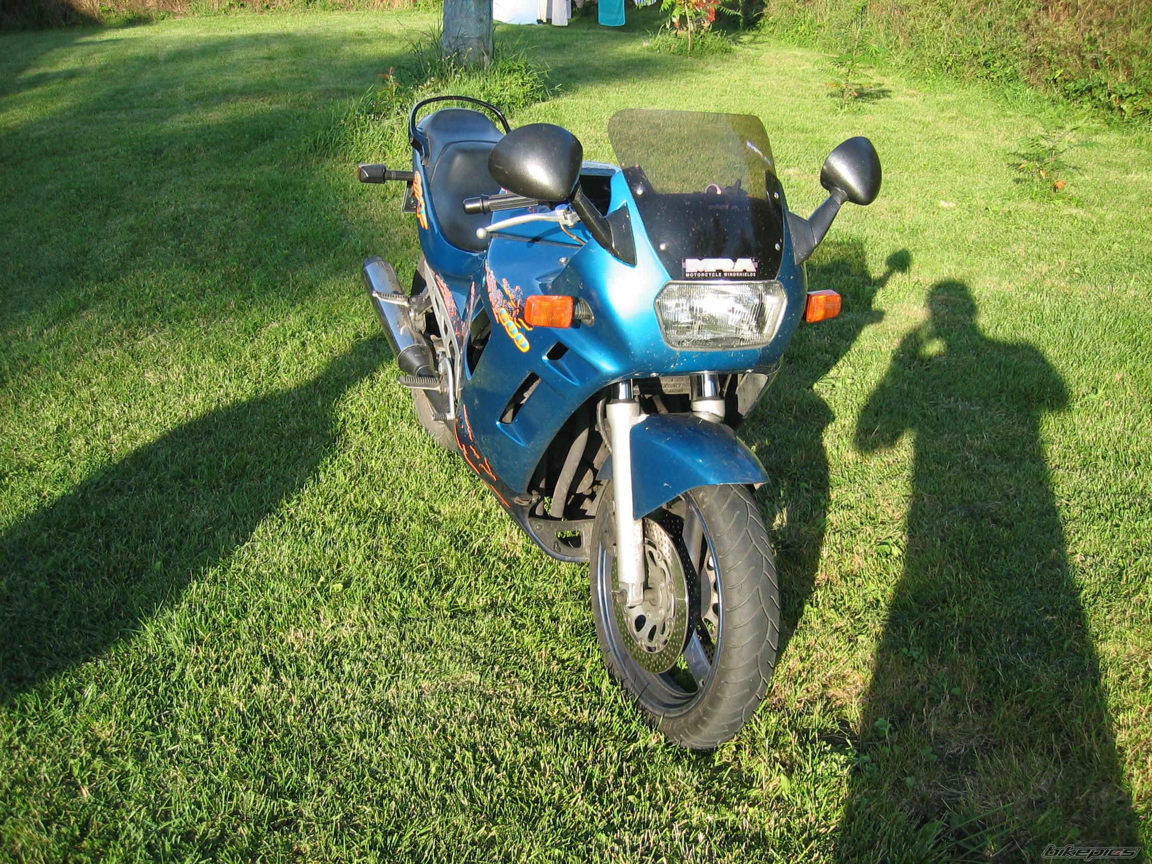 Photo 1939836