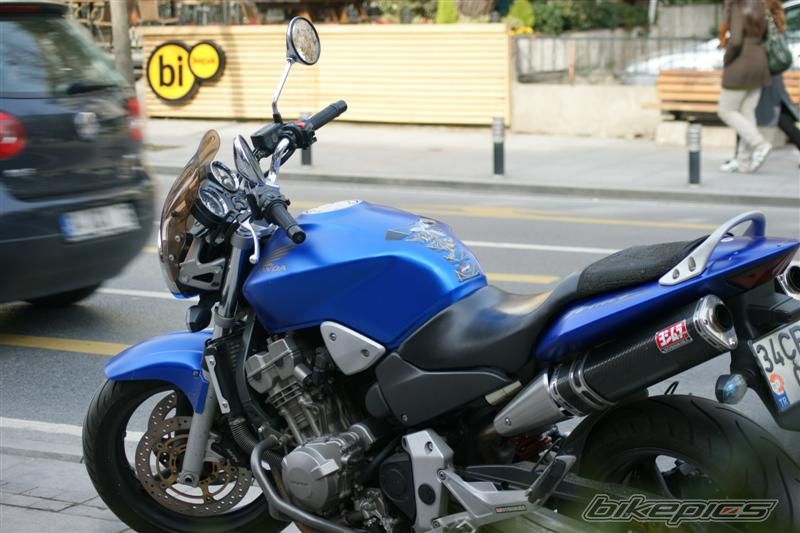 Photo 1940137