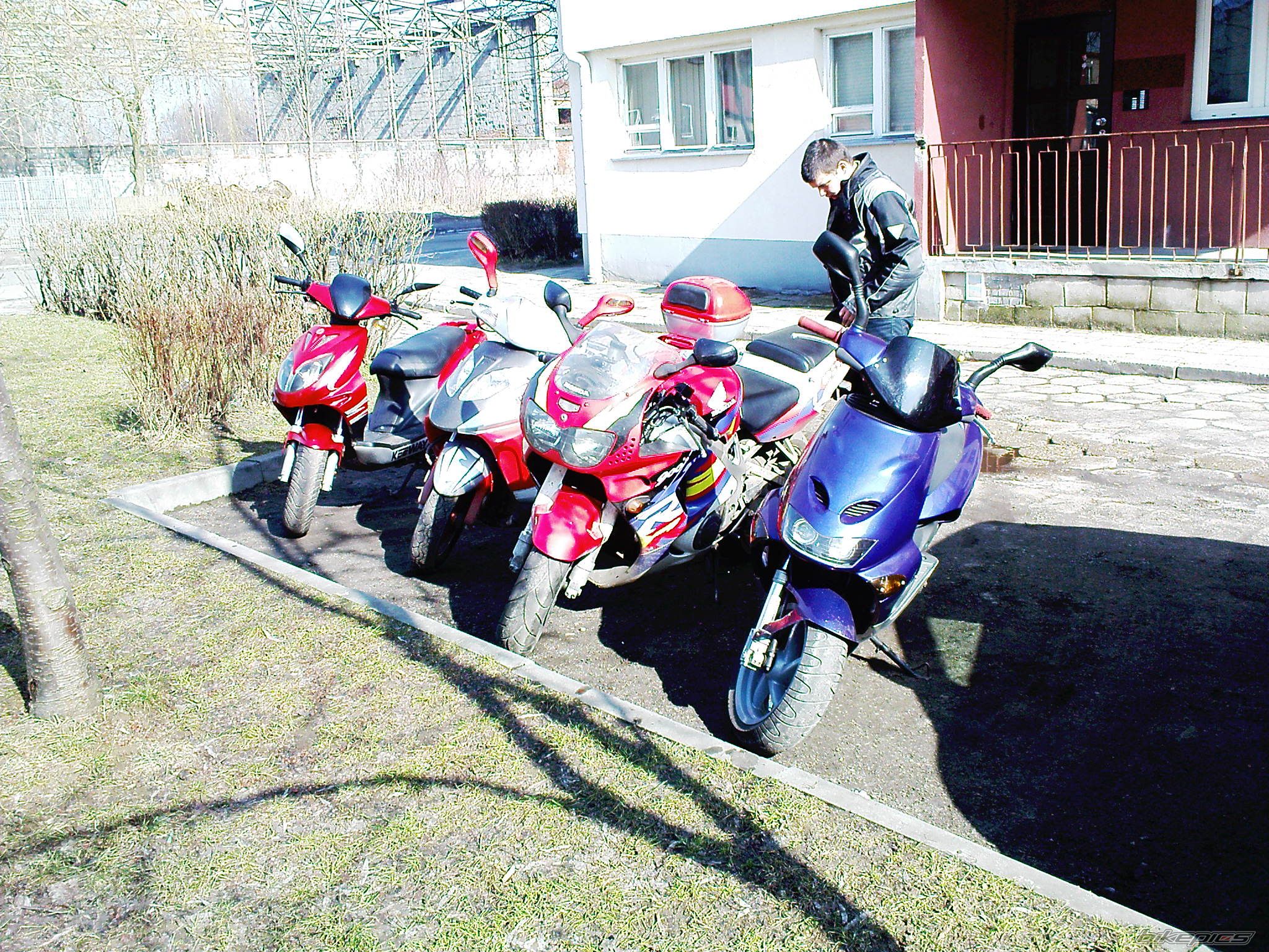 Bike Photo 1940230