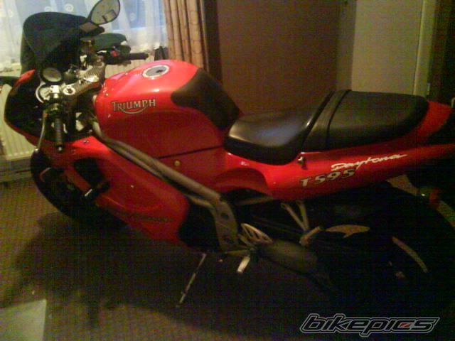 Photo 1940796