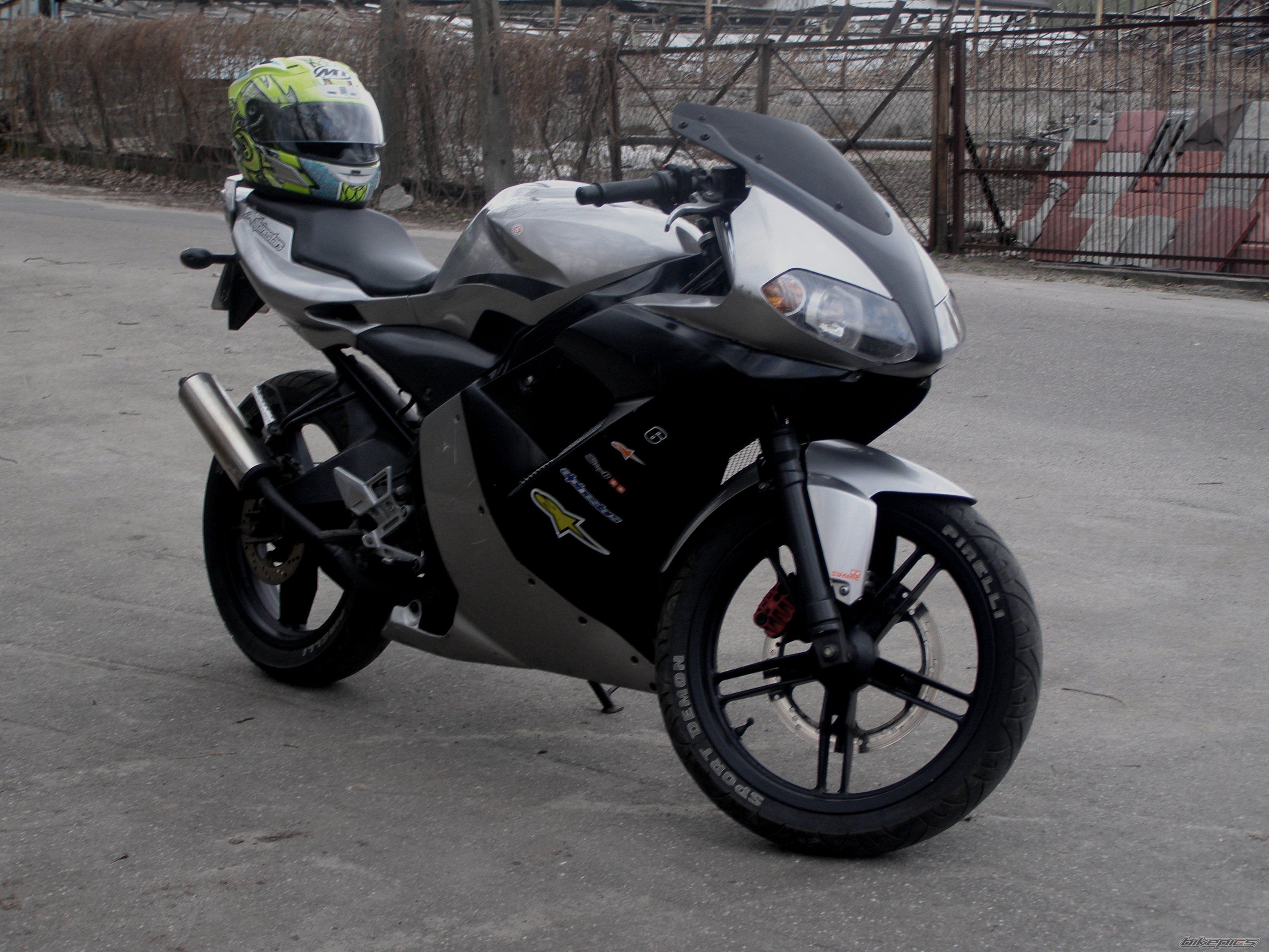 Bike Photo 1941509