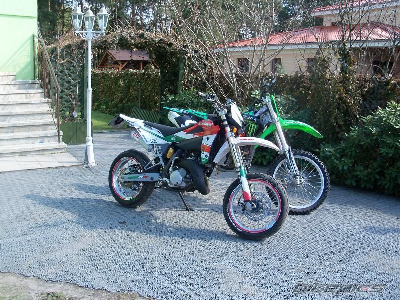 Photo 1942475