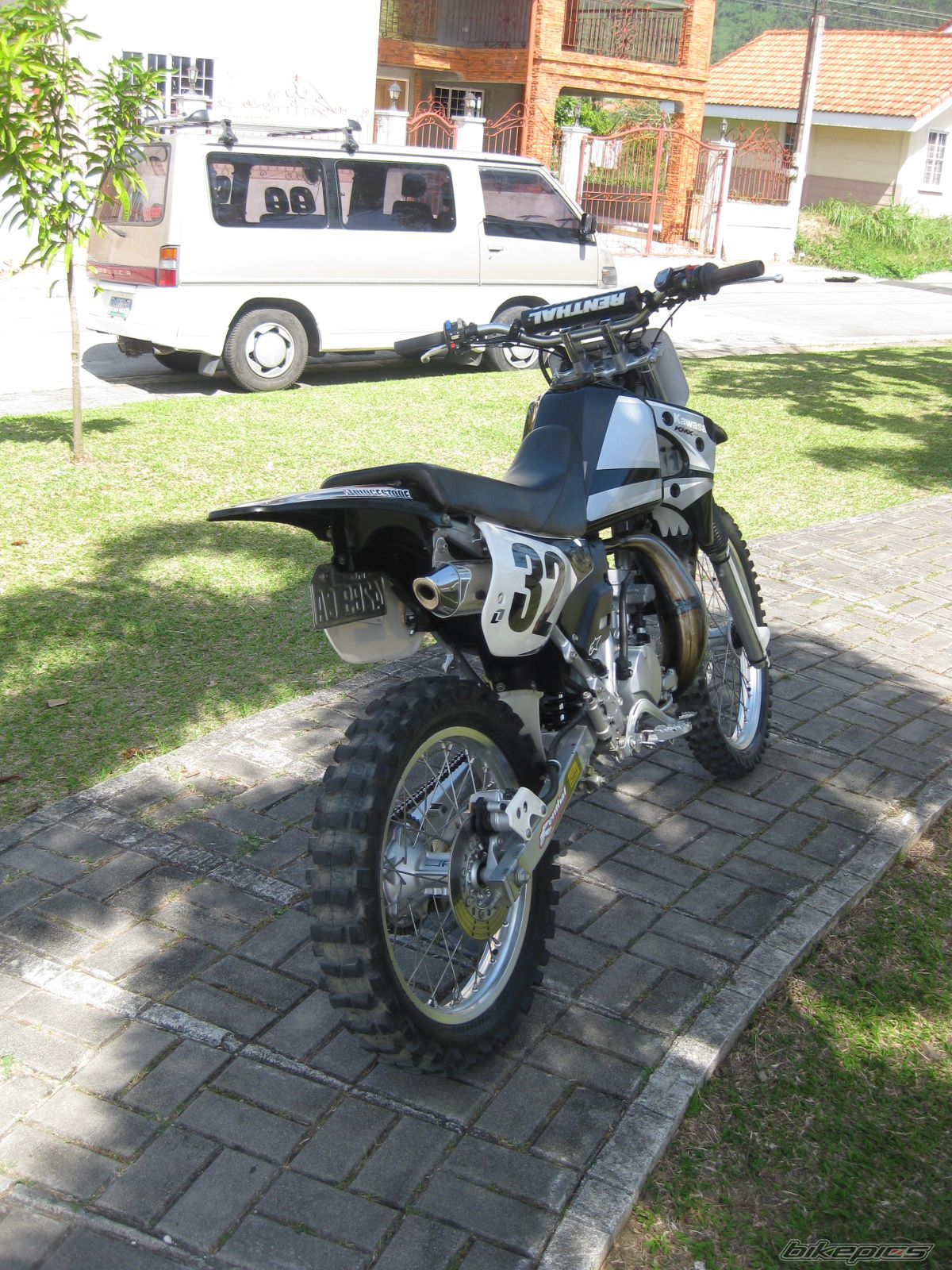 Photo 1942700