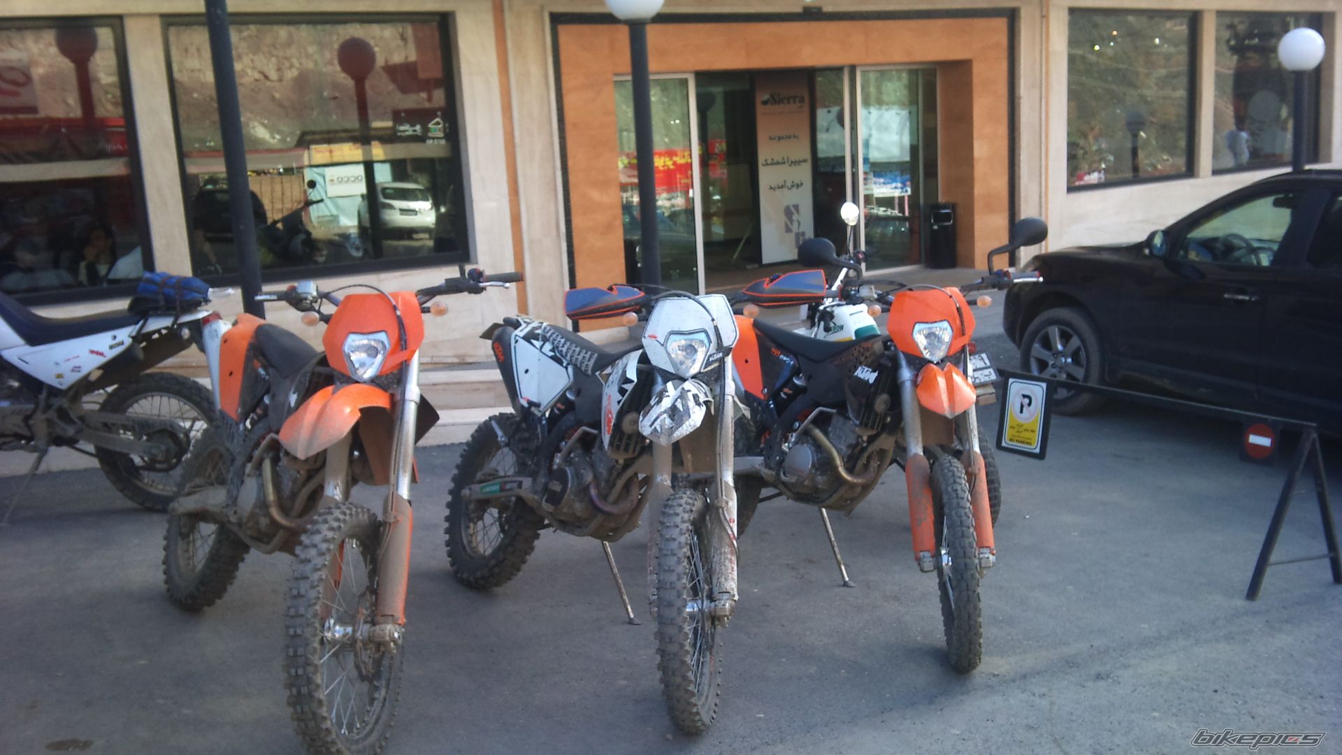Photo 1942782