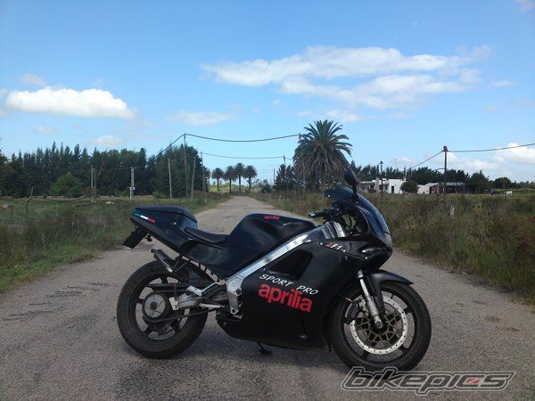 Photo 1942839
