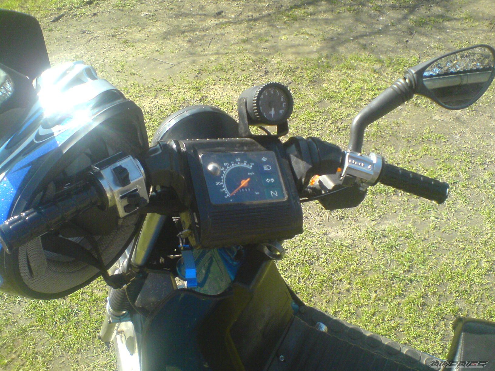 Photo 1942859