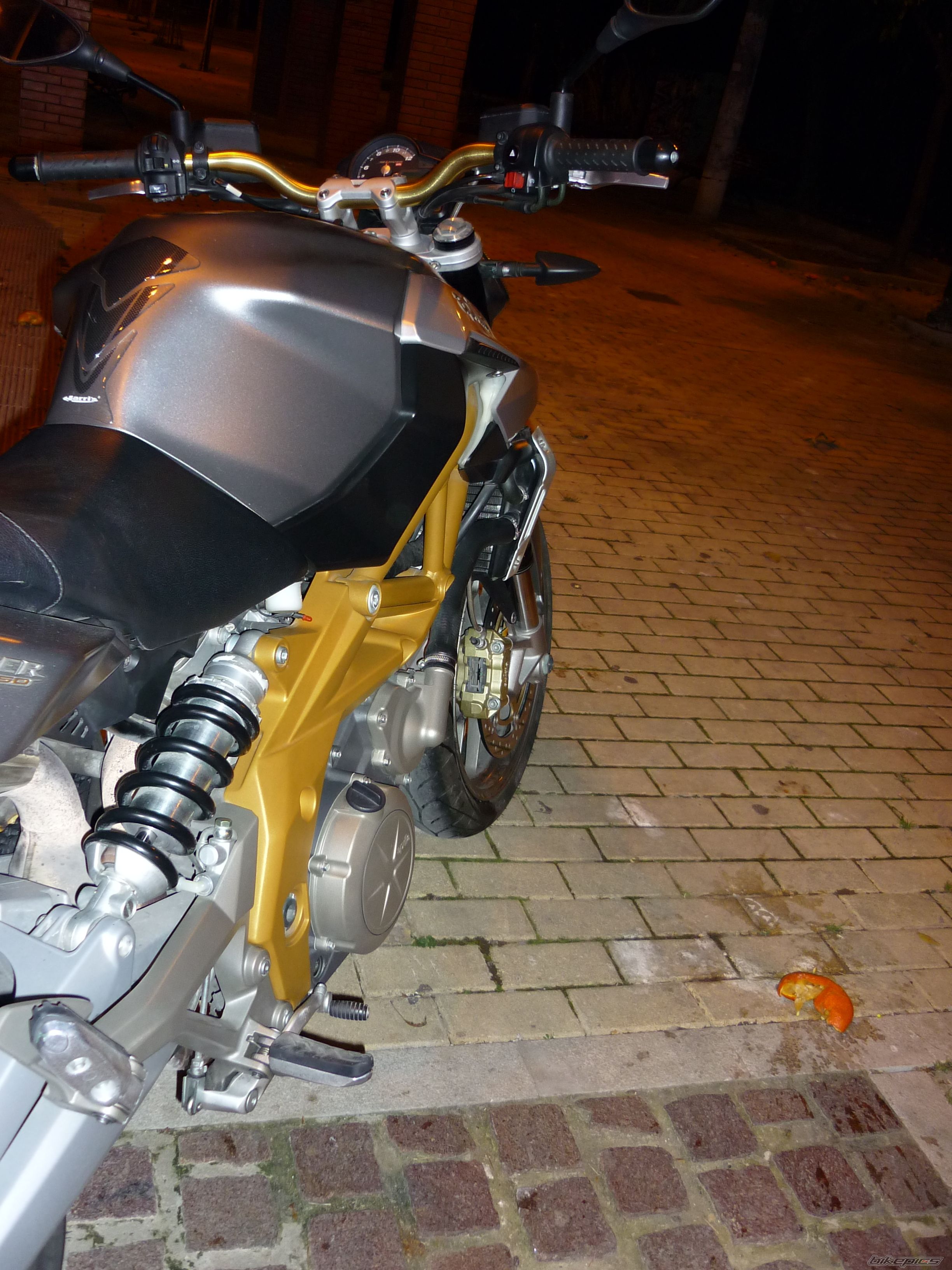 Photo 1942975