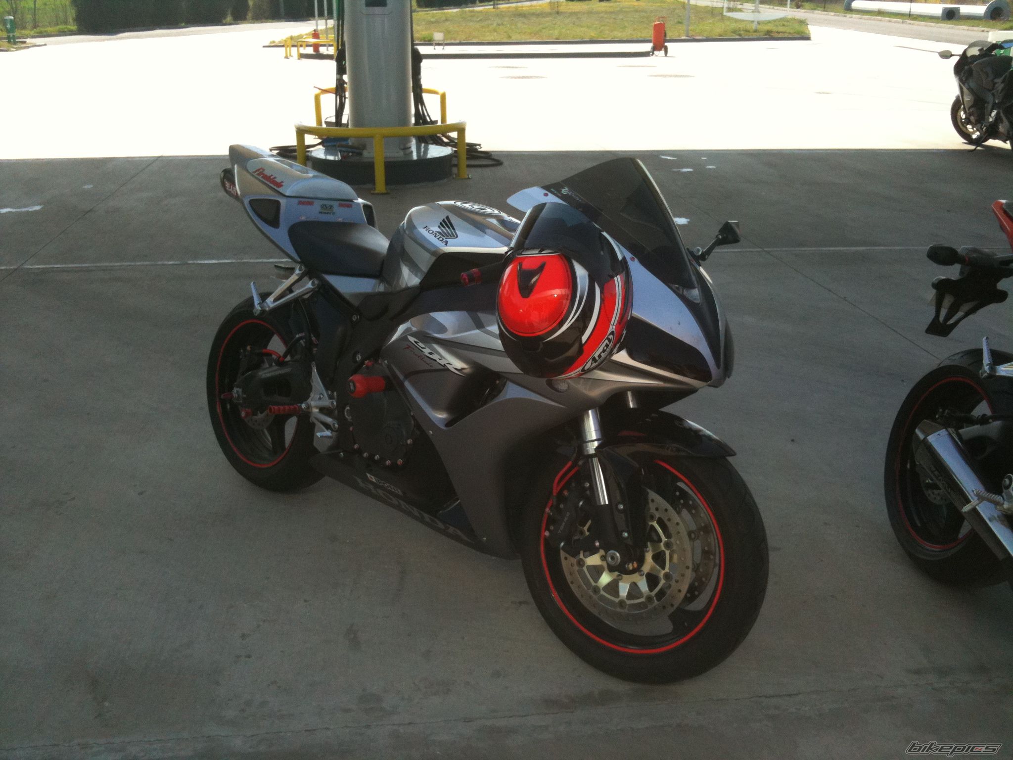 Photo 1943044
