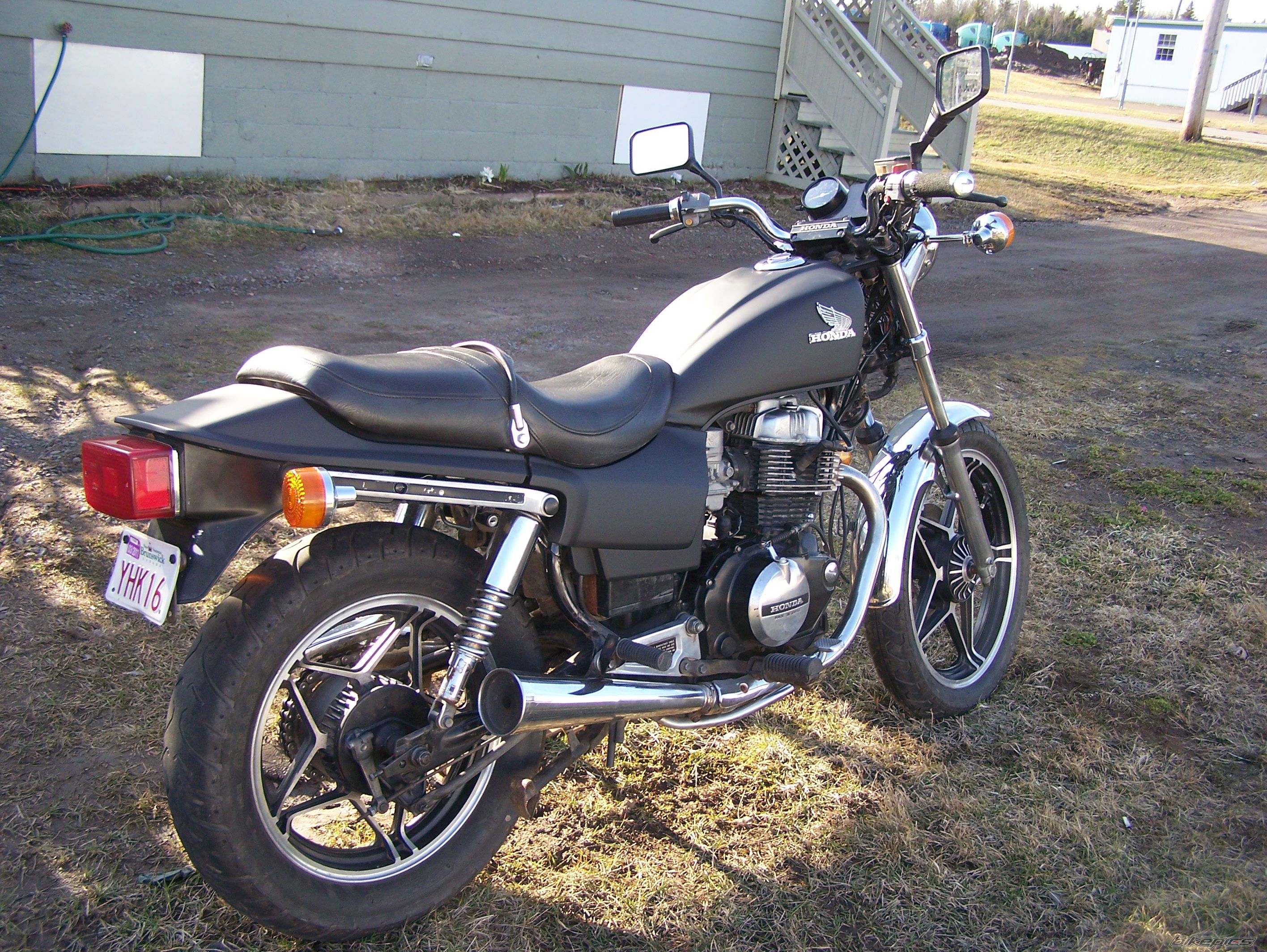 Photo 1943047