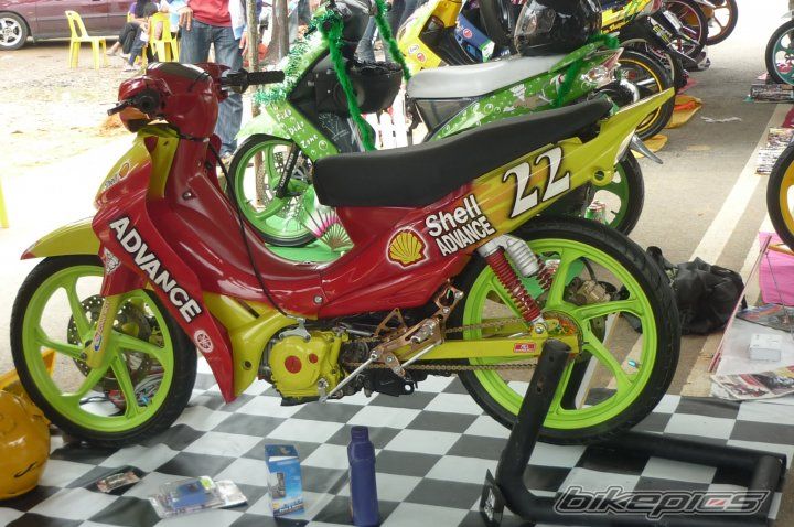 Photo 1943373