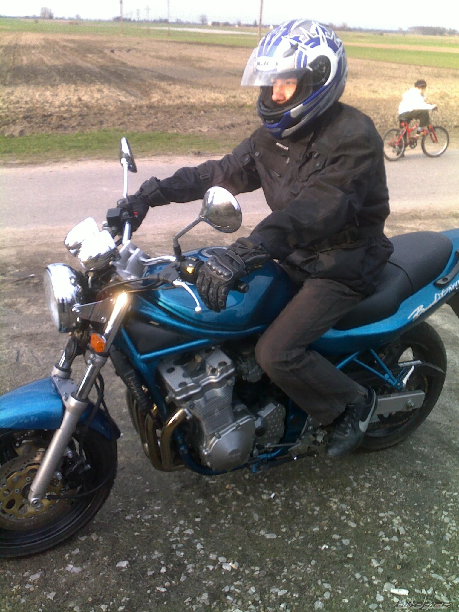 Bike Photo 1943688