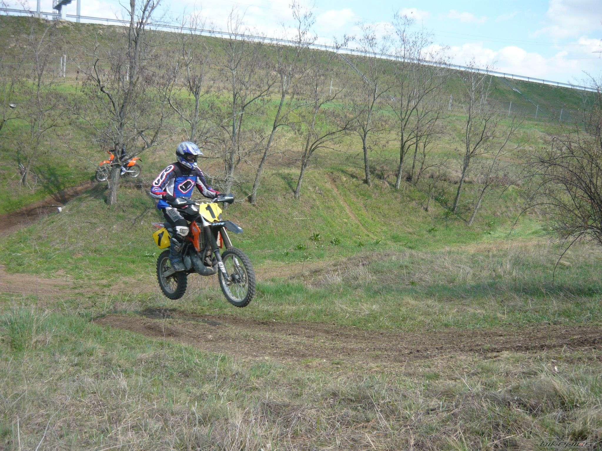 Bike Photo 1943959