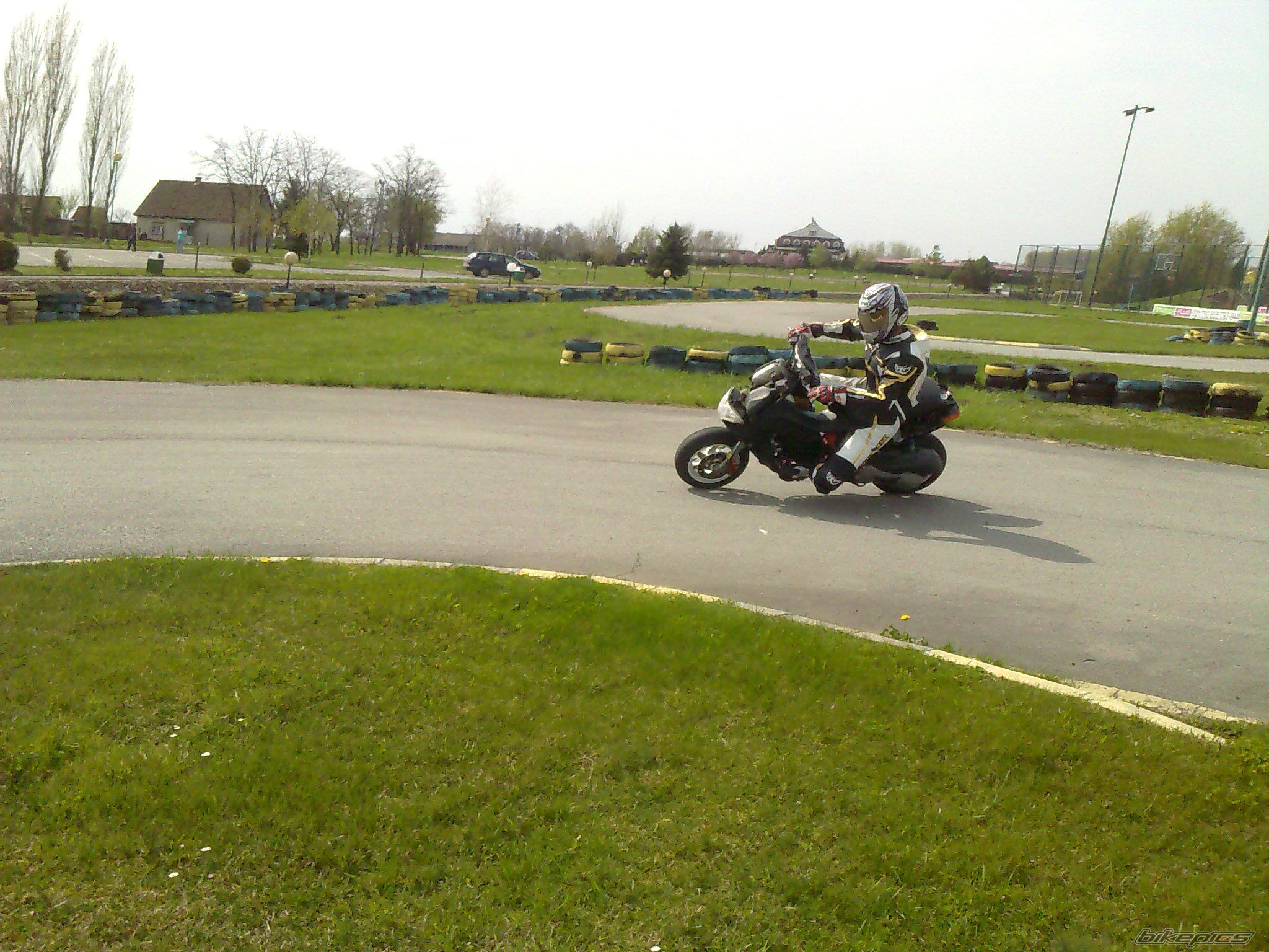 Photo 1944415