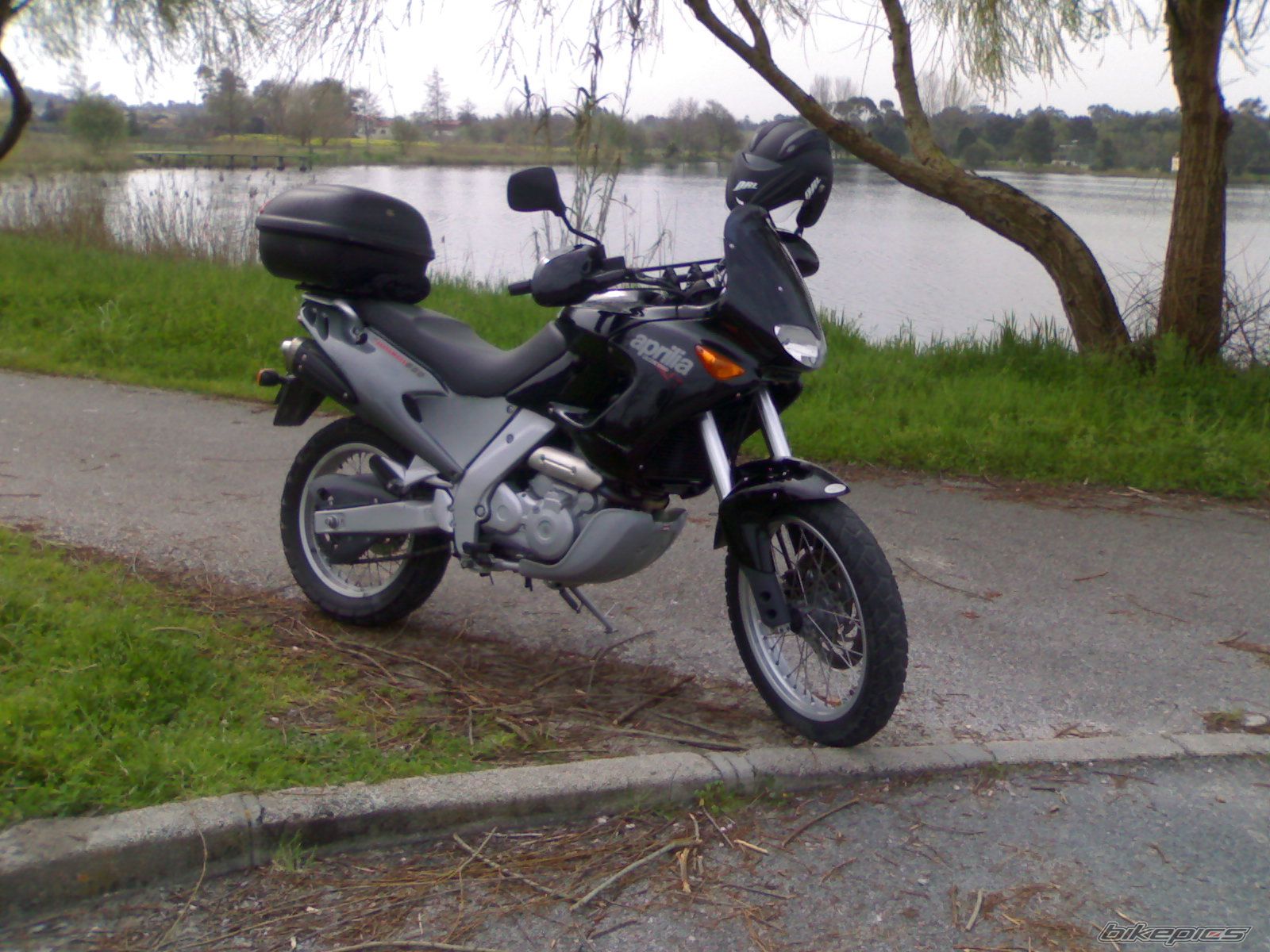 Photo 1944996