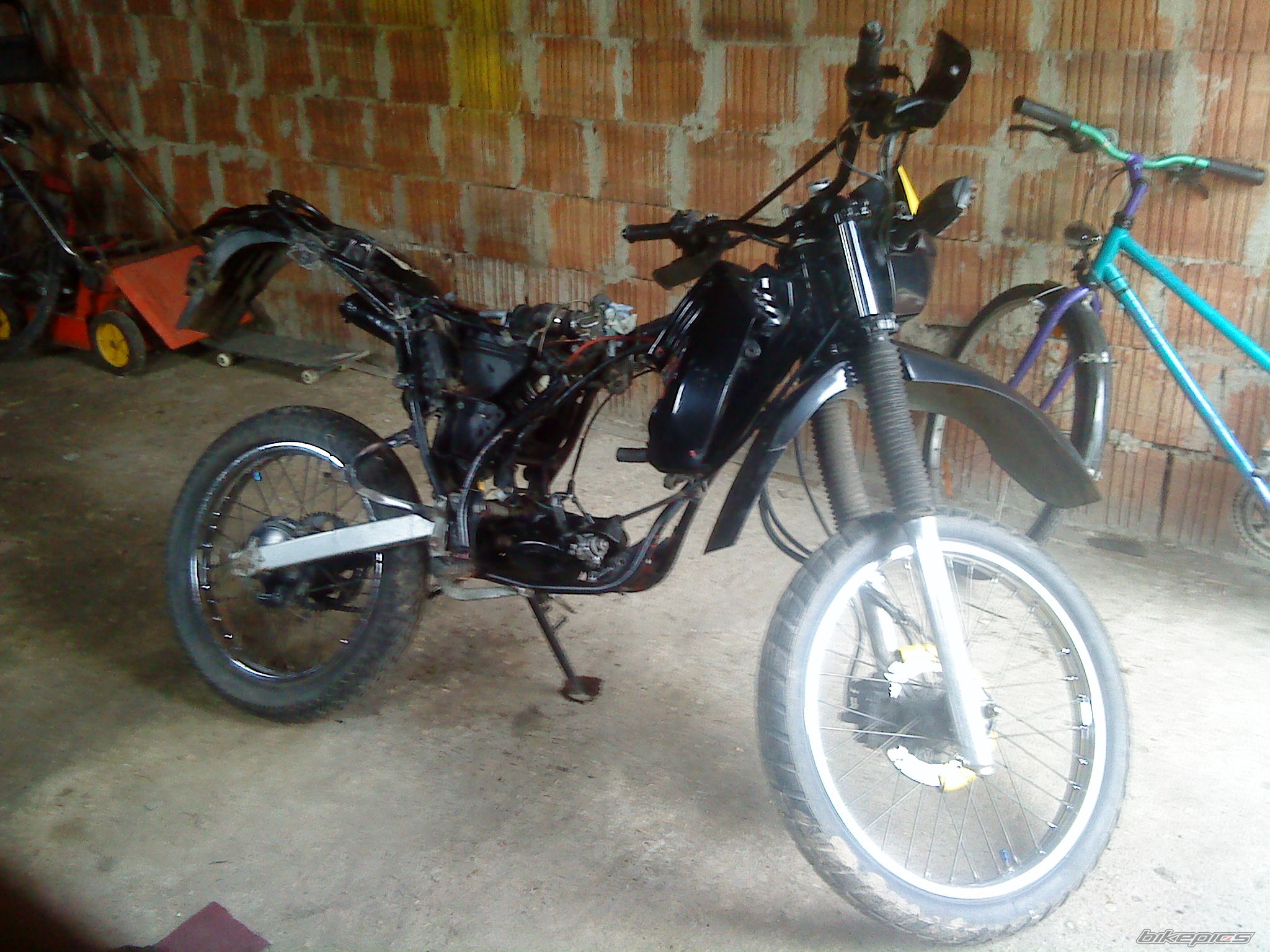 Photo 1945007