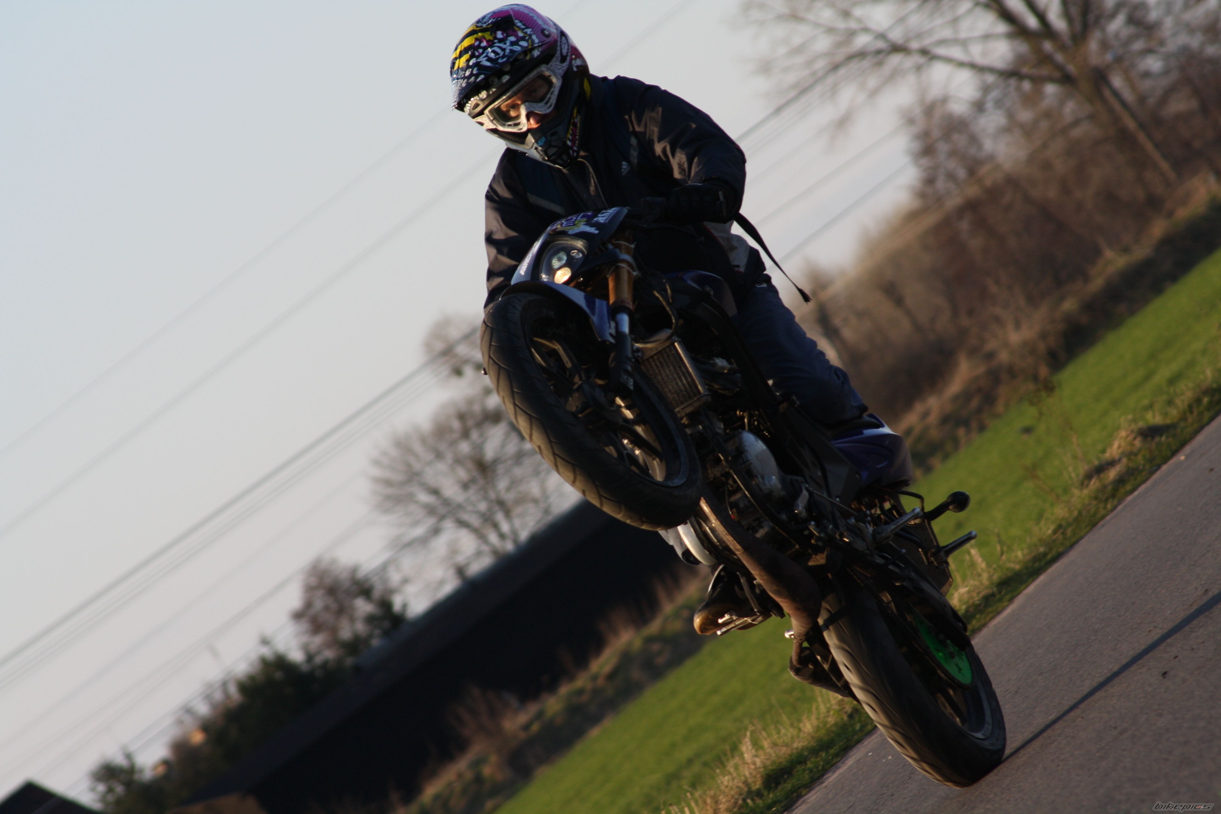 Bike Photo 1945107