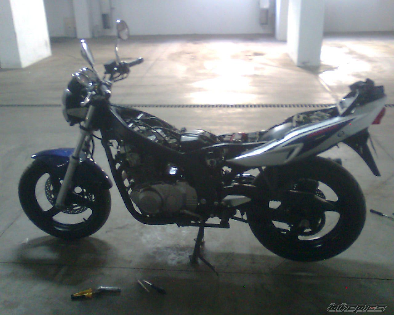 Photo 1945759