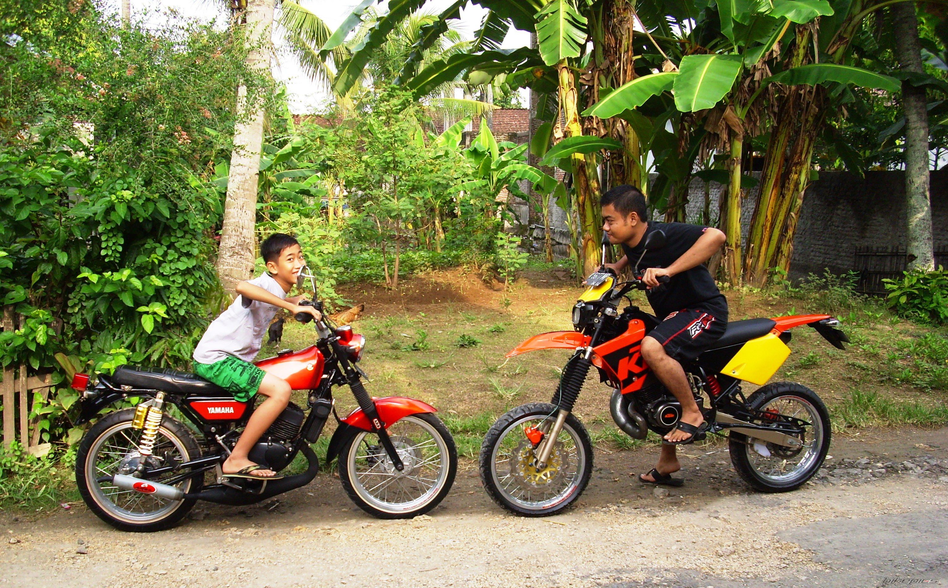 Bike Photo 1945773