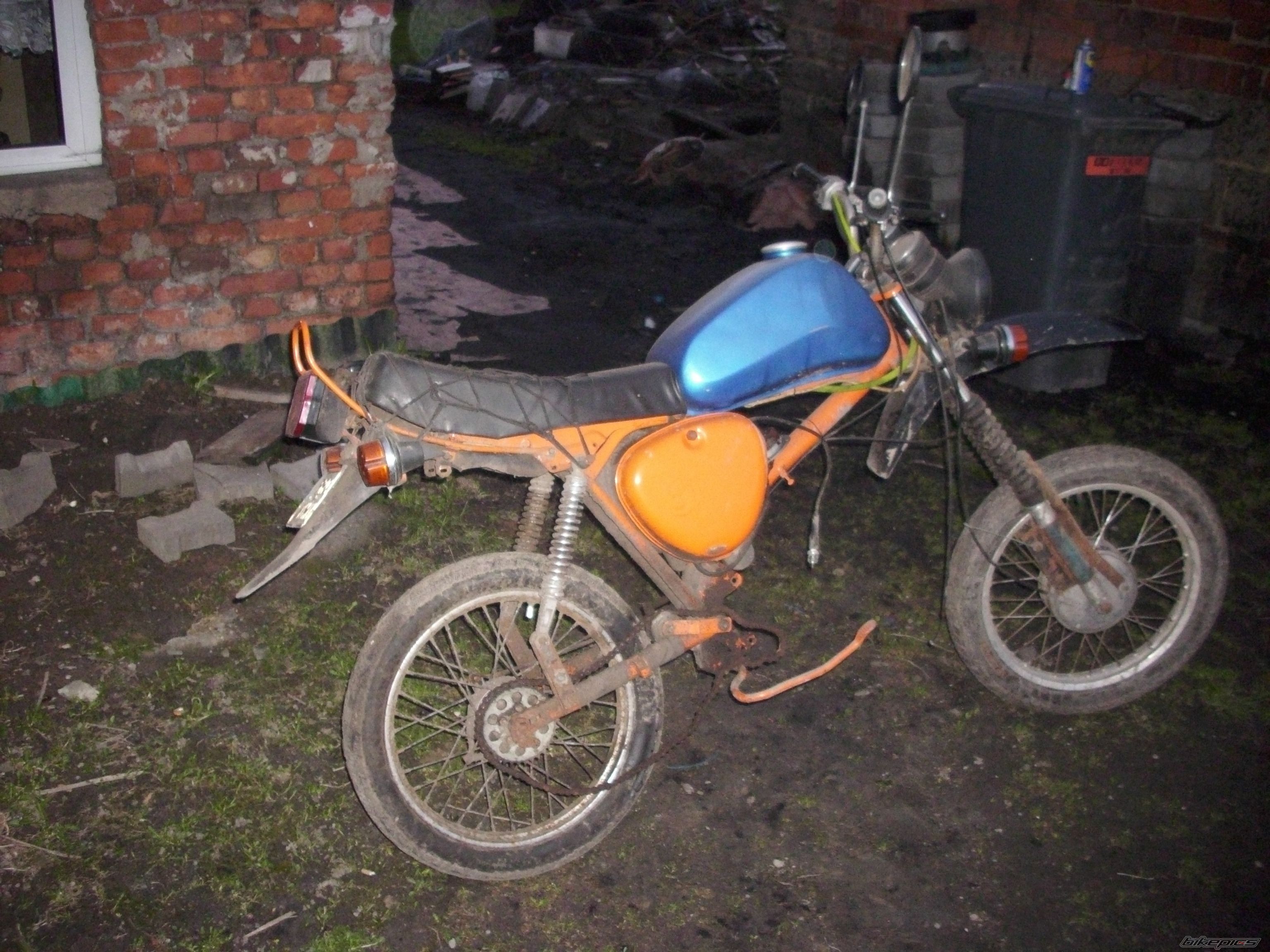 Photo 1946145