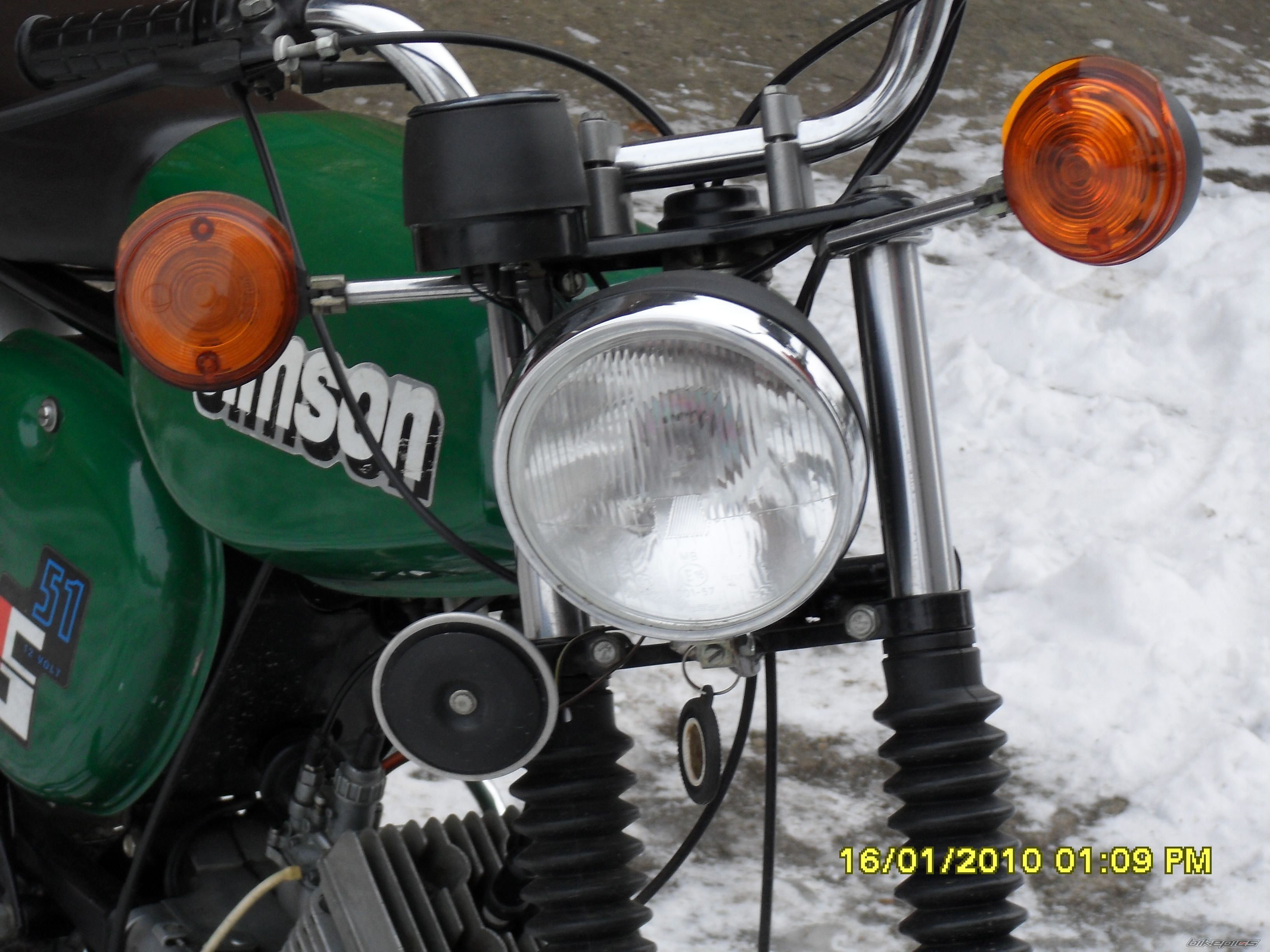 Photo 1946812