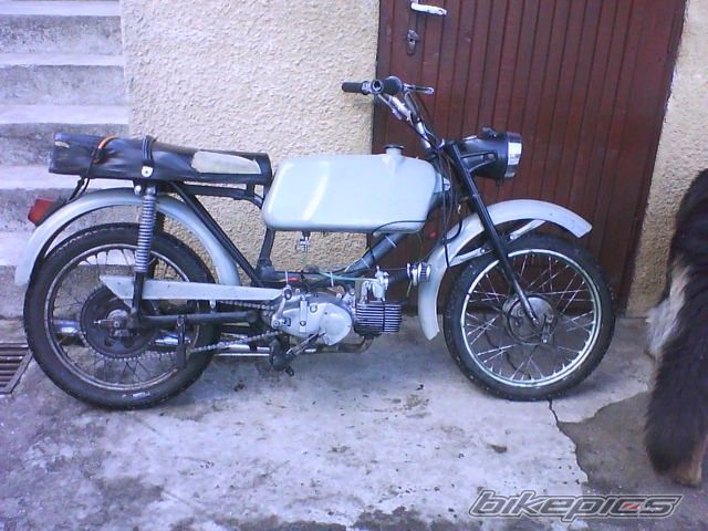 Photo 1946932