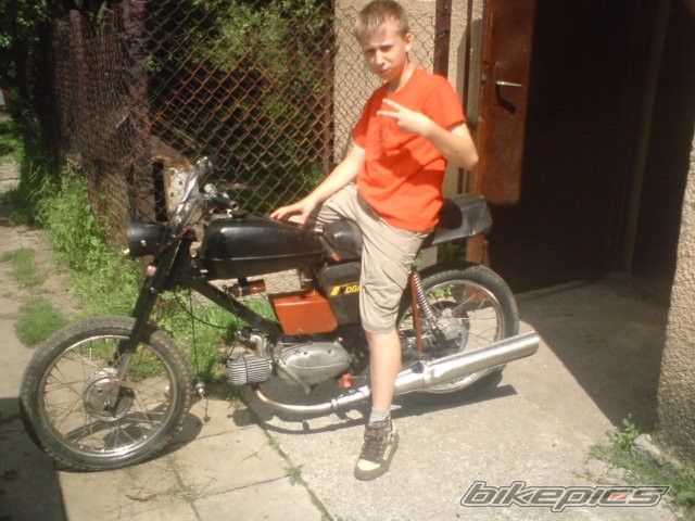 Photo 1946952