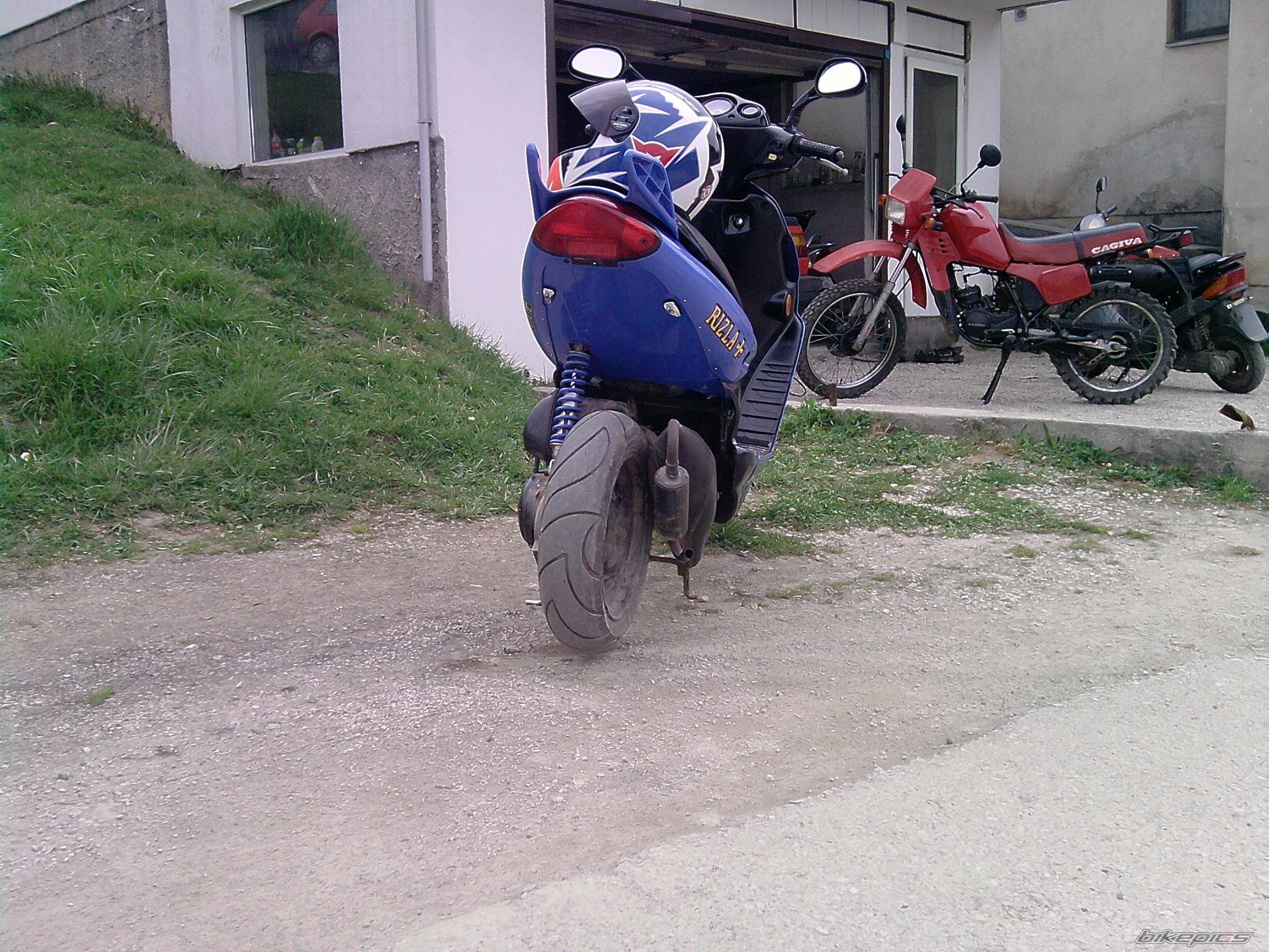 Photo 1948179