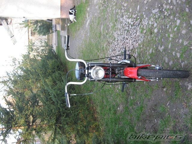 Photo 1949008