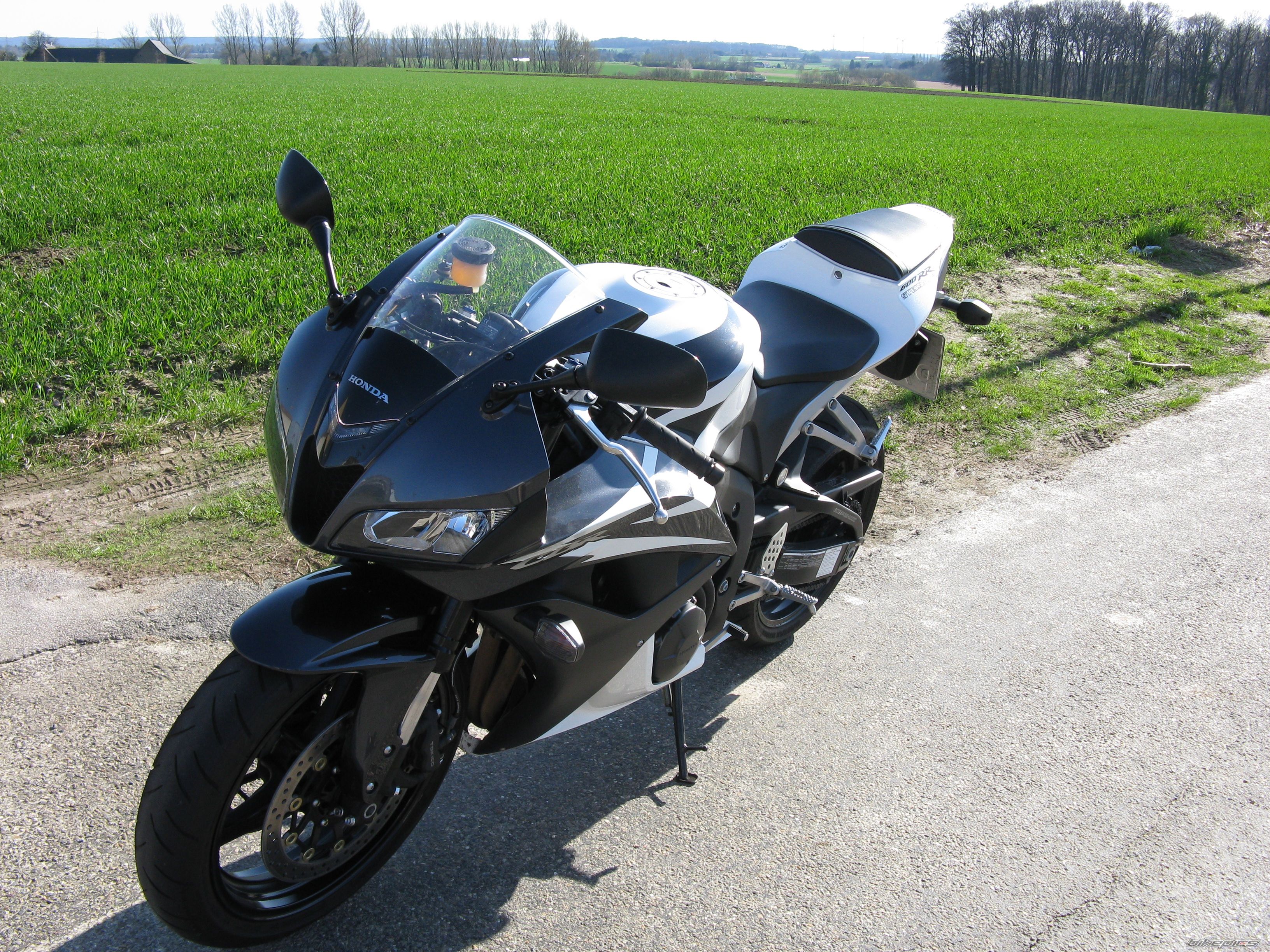 Bike Photo 1949143