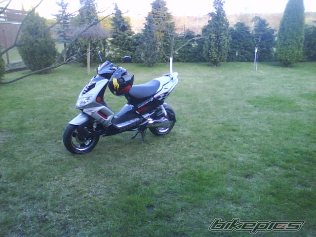Photo 1949705